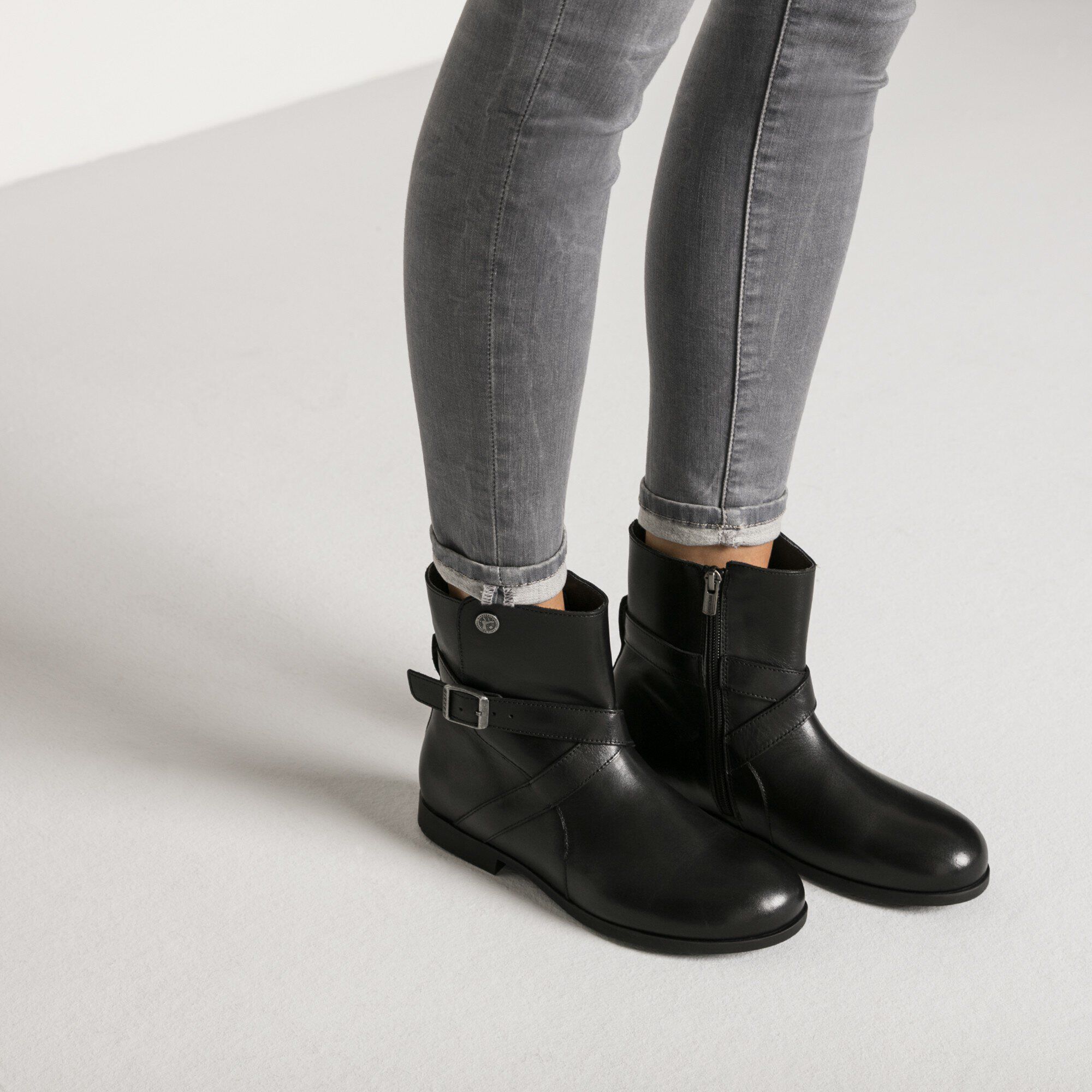 Birkenstock collins black sales