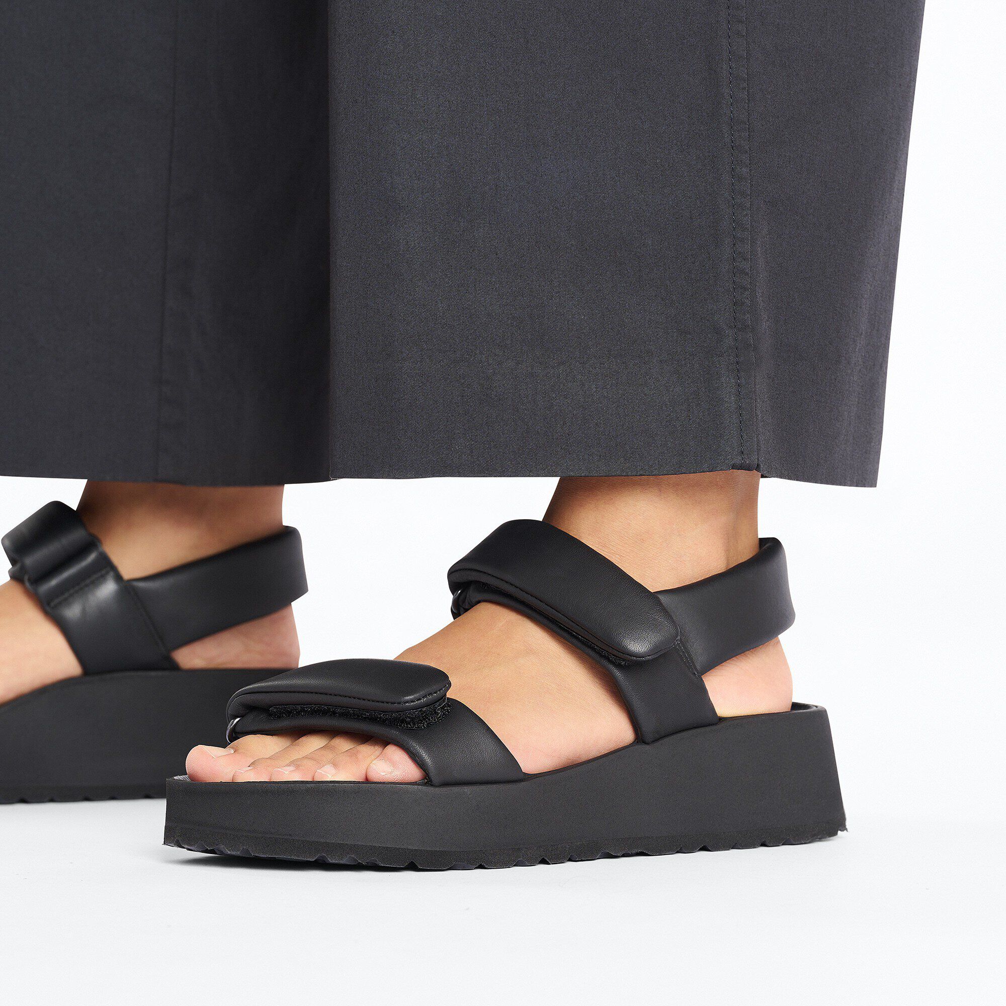 Birkenstock ブラックレザー ストラップシューズ 39 楽天市場】//ビルケンシュトック BIRKENSTOCK TICKEL レザーT