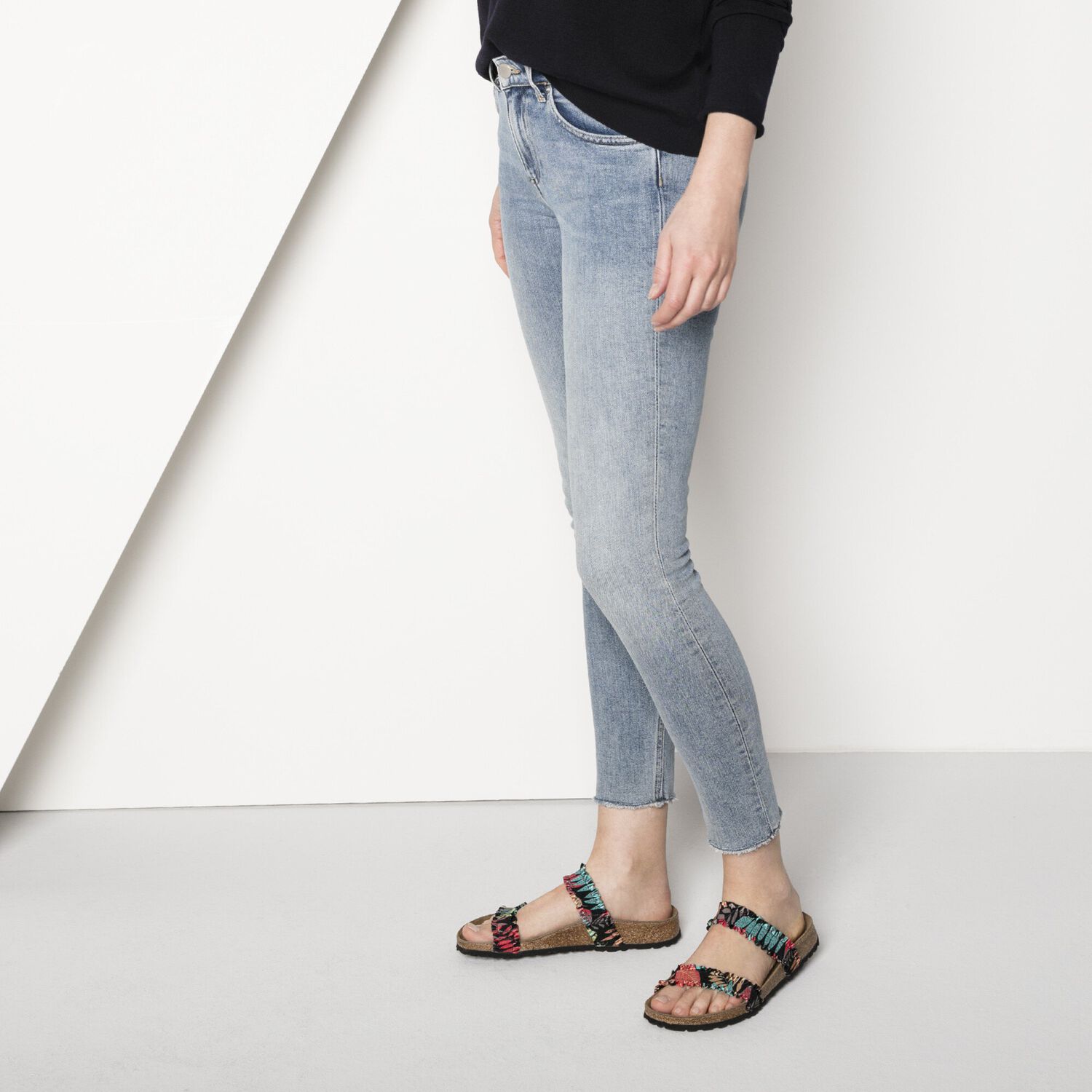 Curacao Stretch Flower Frill Black Shop Online At Birkenstock