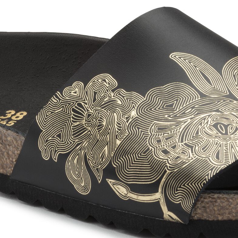 Cora Natural Leather Ornaments Black / Gold Cora Natural Leather Ornaments Black / Gold