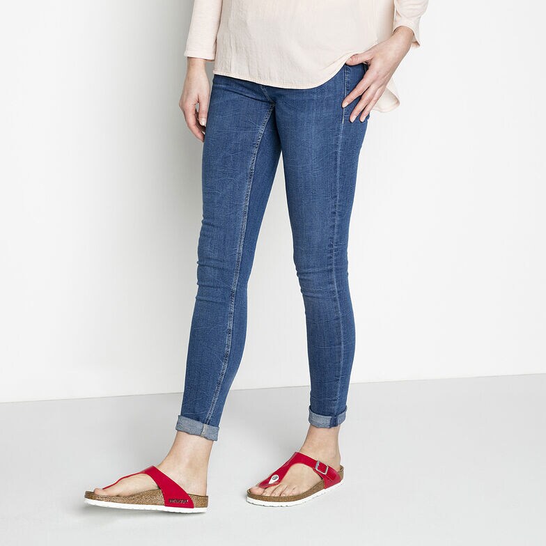 birkenstock red patent gizeh