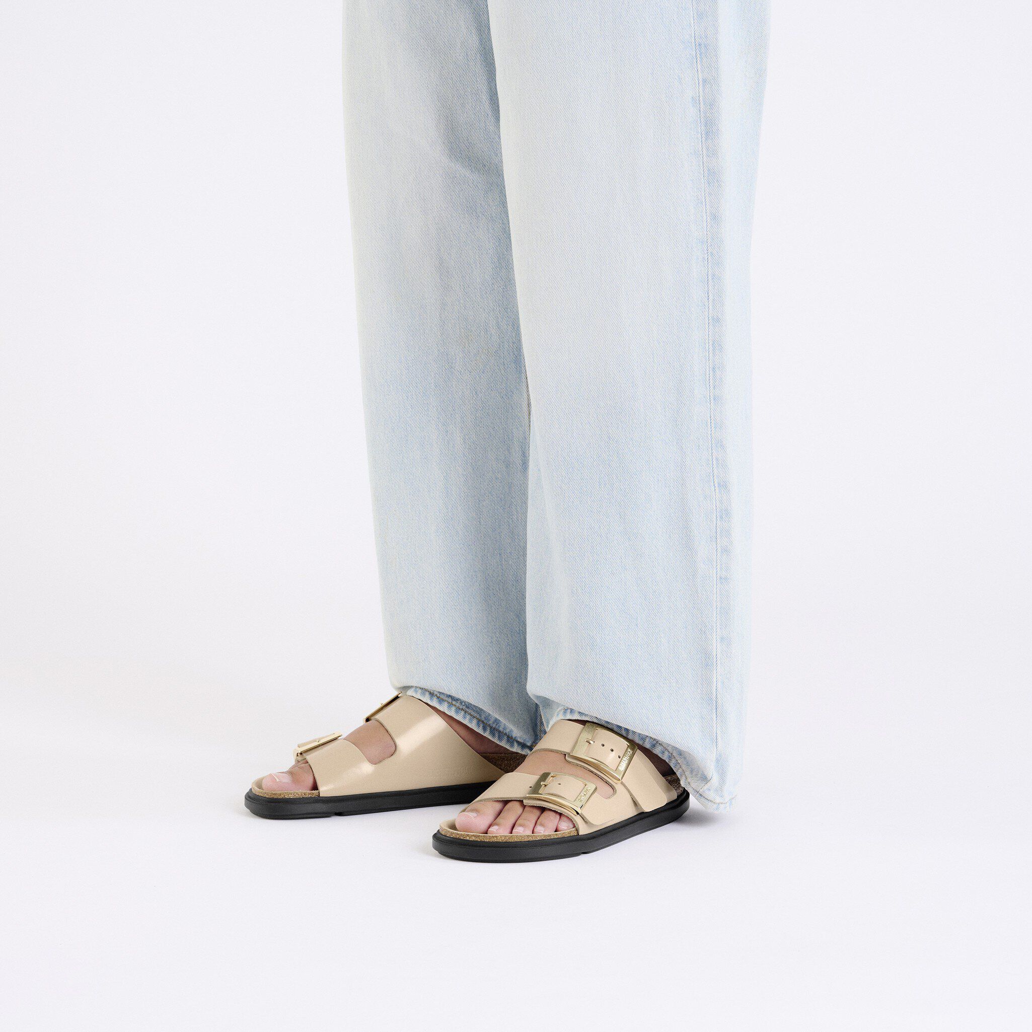 Arizona Droplet Buckle Natural Leather Patent High-Shine New