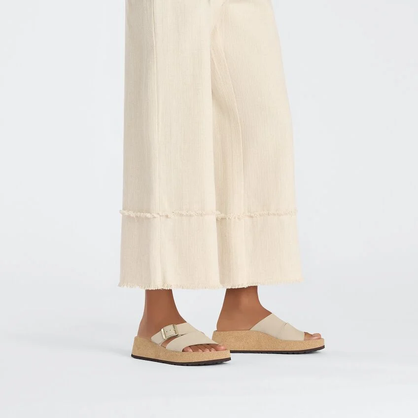 Almina Nubuk Leather
