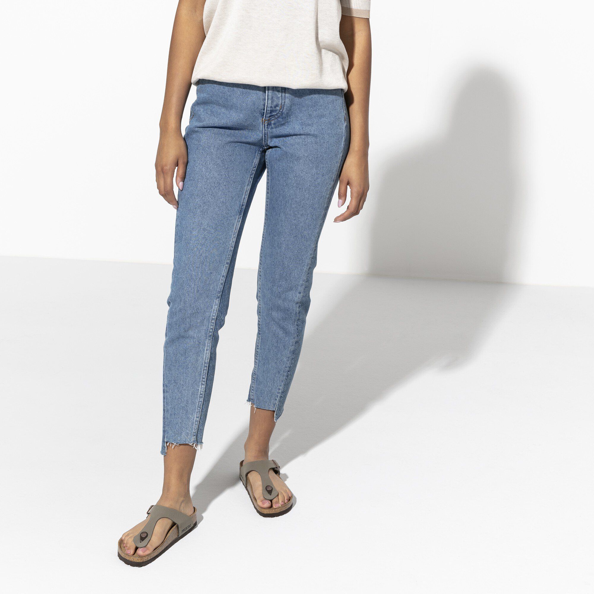 Gizeh Birko Flor Nubuk Stone BIRKENSTOCK