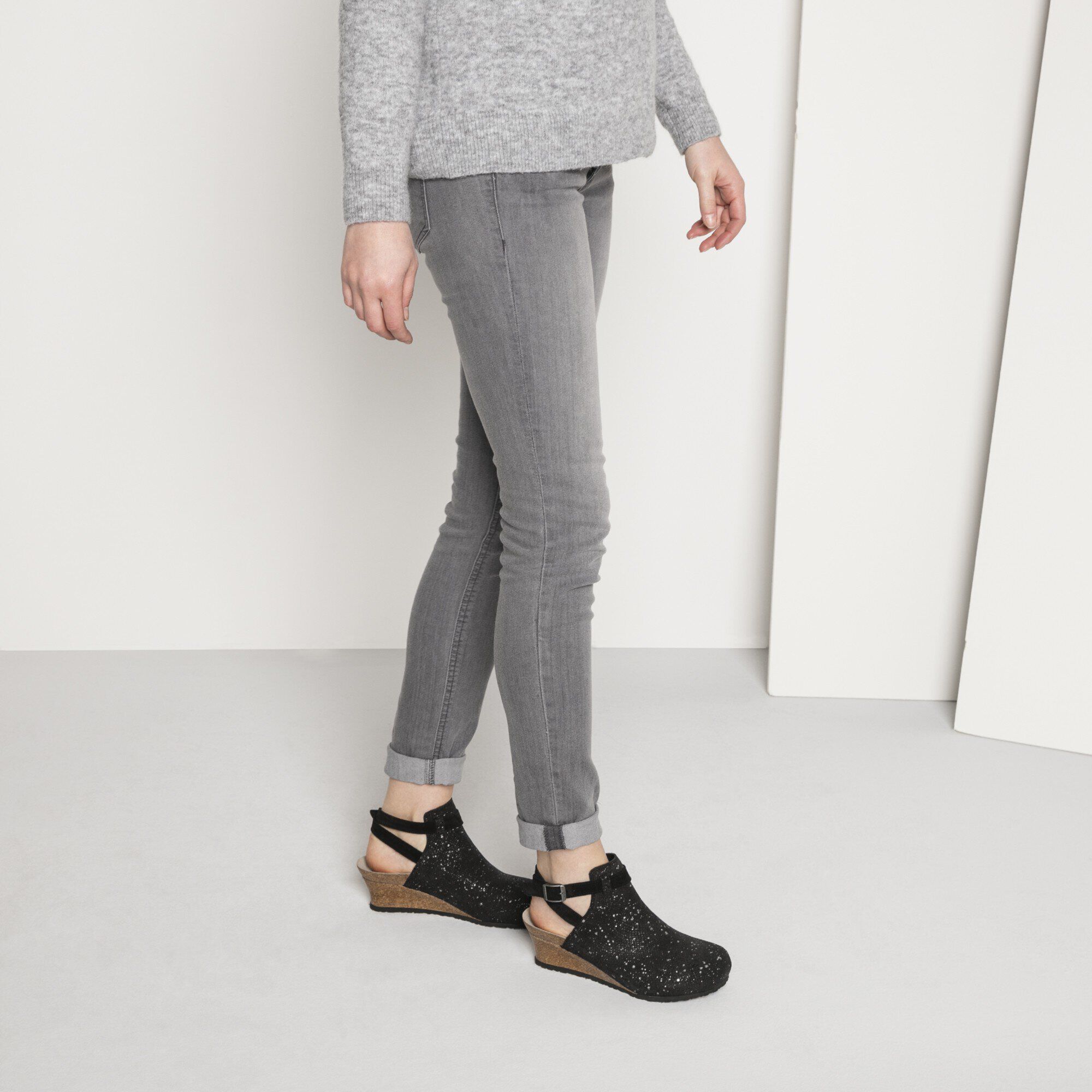 Birkenstock esra ankle strap clogs discount