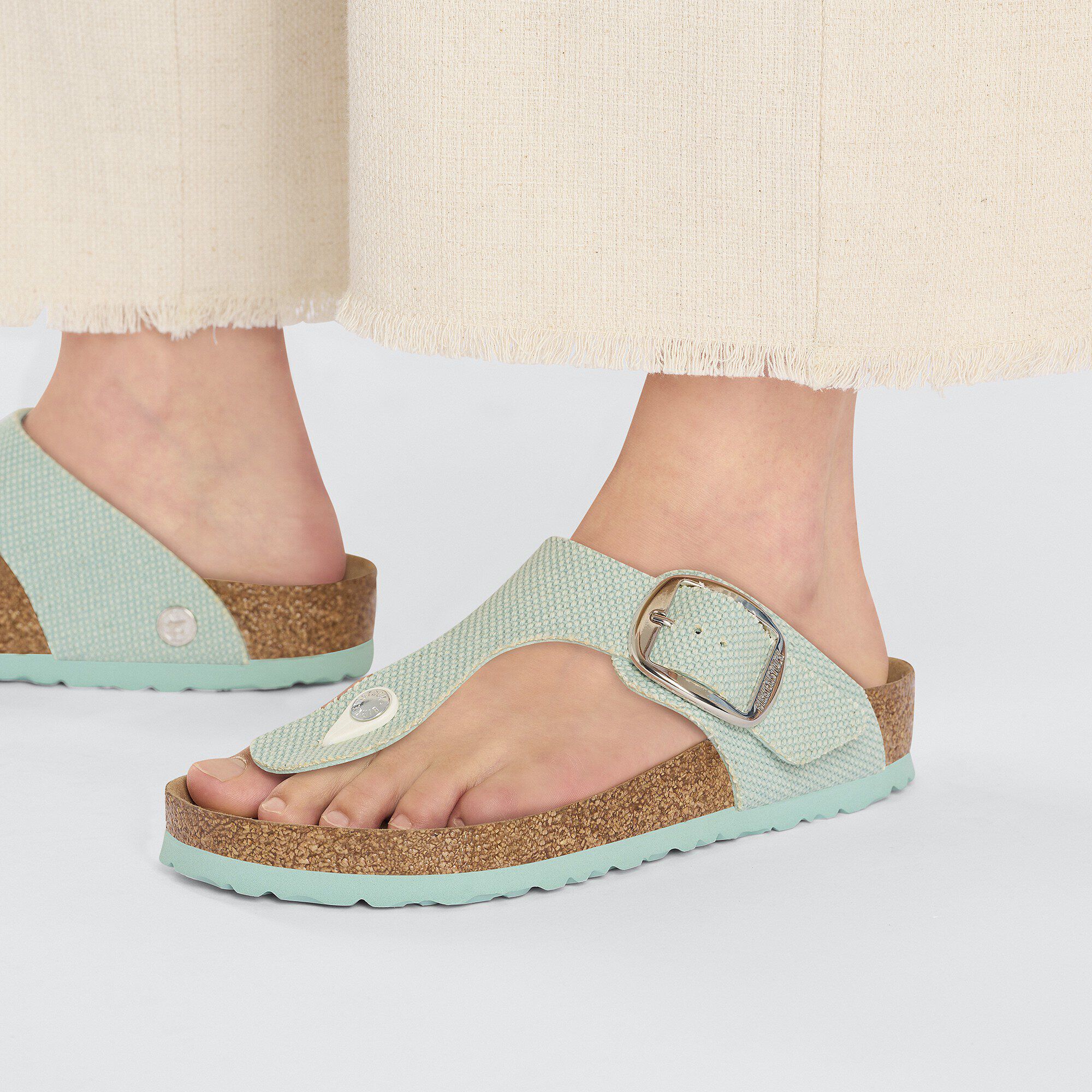 サンダル・ミュール BIRKENSTOCK GIZEH RIVET SANDAL Gizeh Rivets Suede Leather Taupe | BIRKENSTOCK