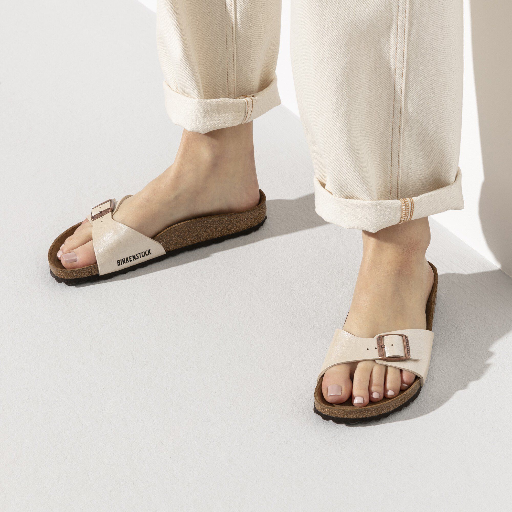 Birkenstock gizeh graceful pearl white on sale