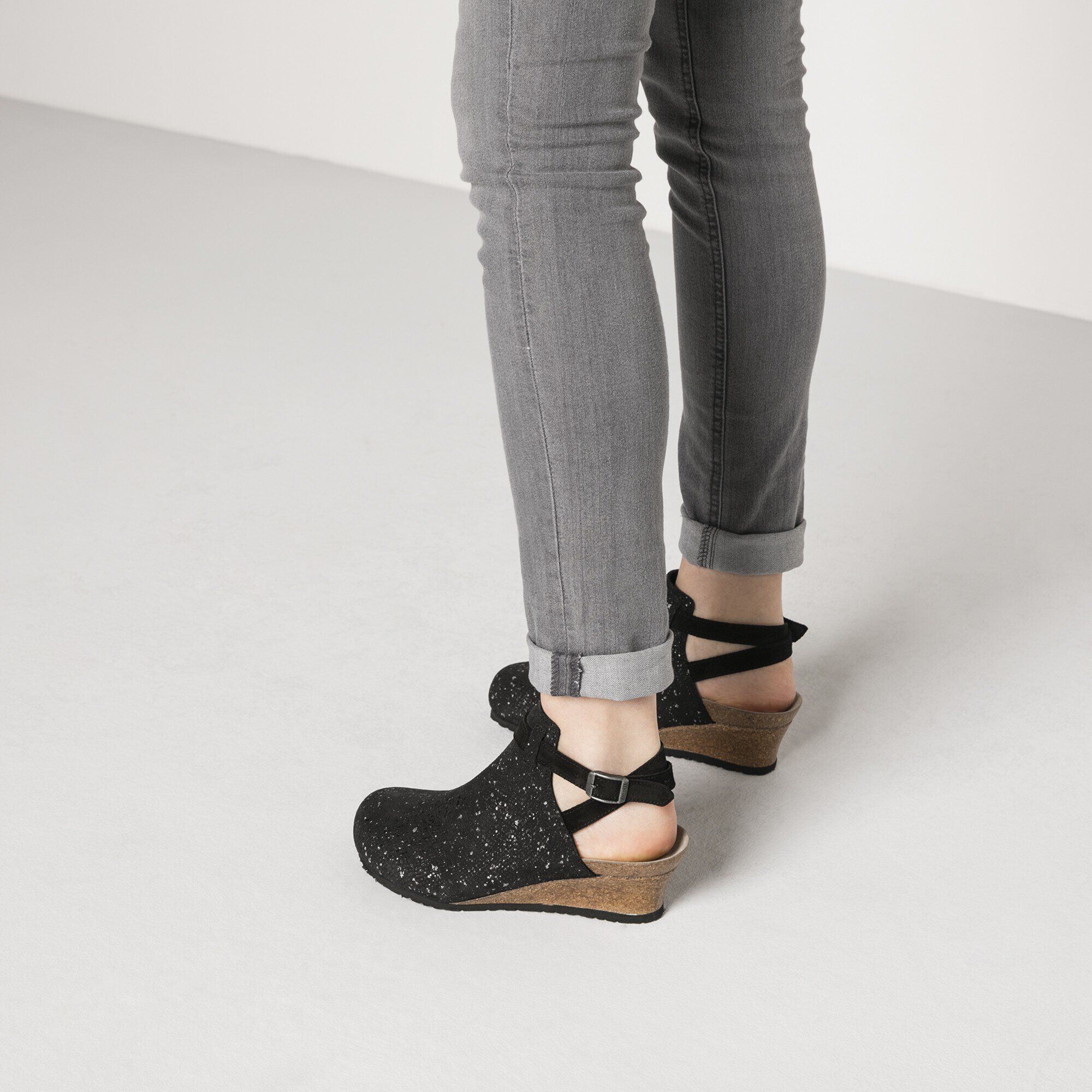Birkenstock esra sales leather wedge clog
