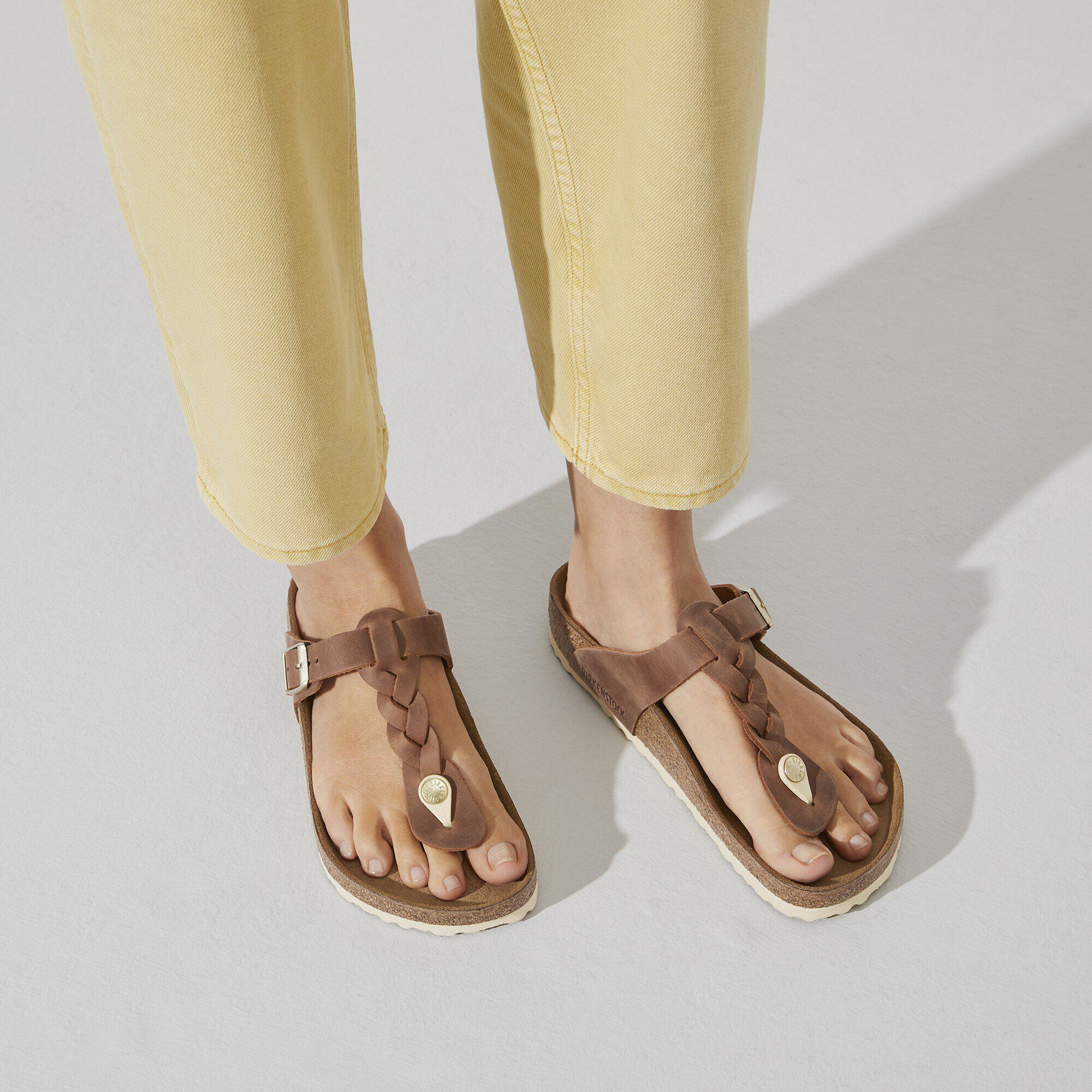 Gizeh / ギゼ オイルドレザー コニャック | BIRKENSTOCK