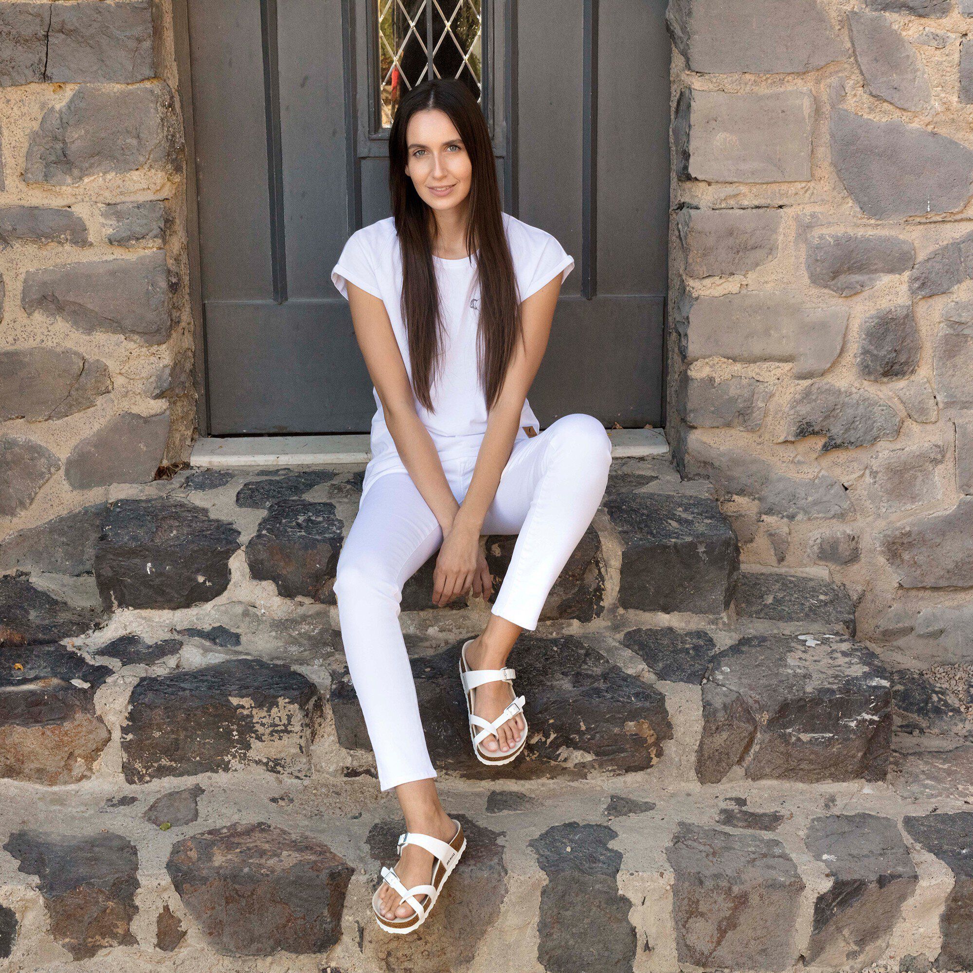 birkenstock mayari on feet