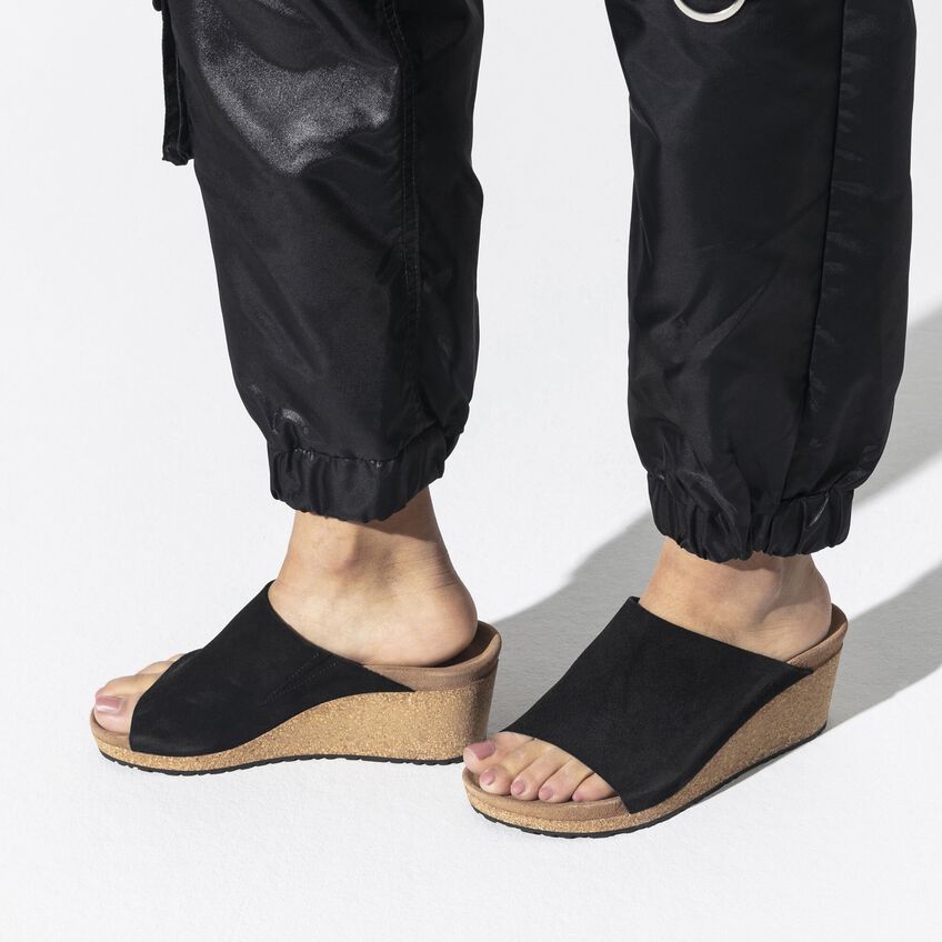 Namica Suede Leather