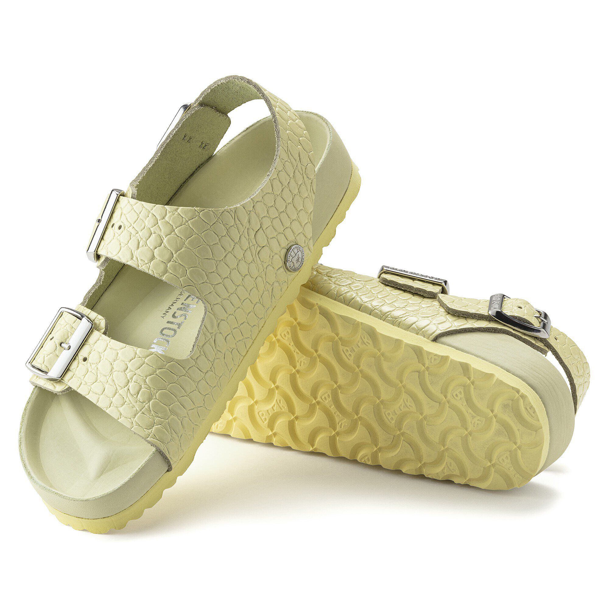 美品【 BIRKENSTOCKビルケン 】 Milano Rivet Logo Milano Embossed Leather Emboss white | BIRKENSTOCK