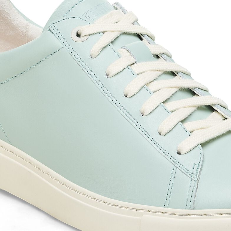 Bend Low Natural Leather