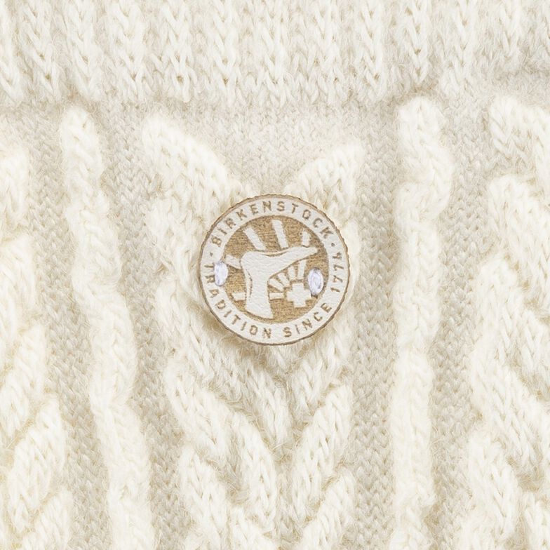 Cable-Knit W Bungee Cord Cable-Knit W Bungee Cord