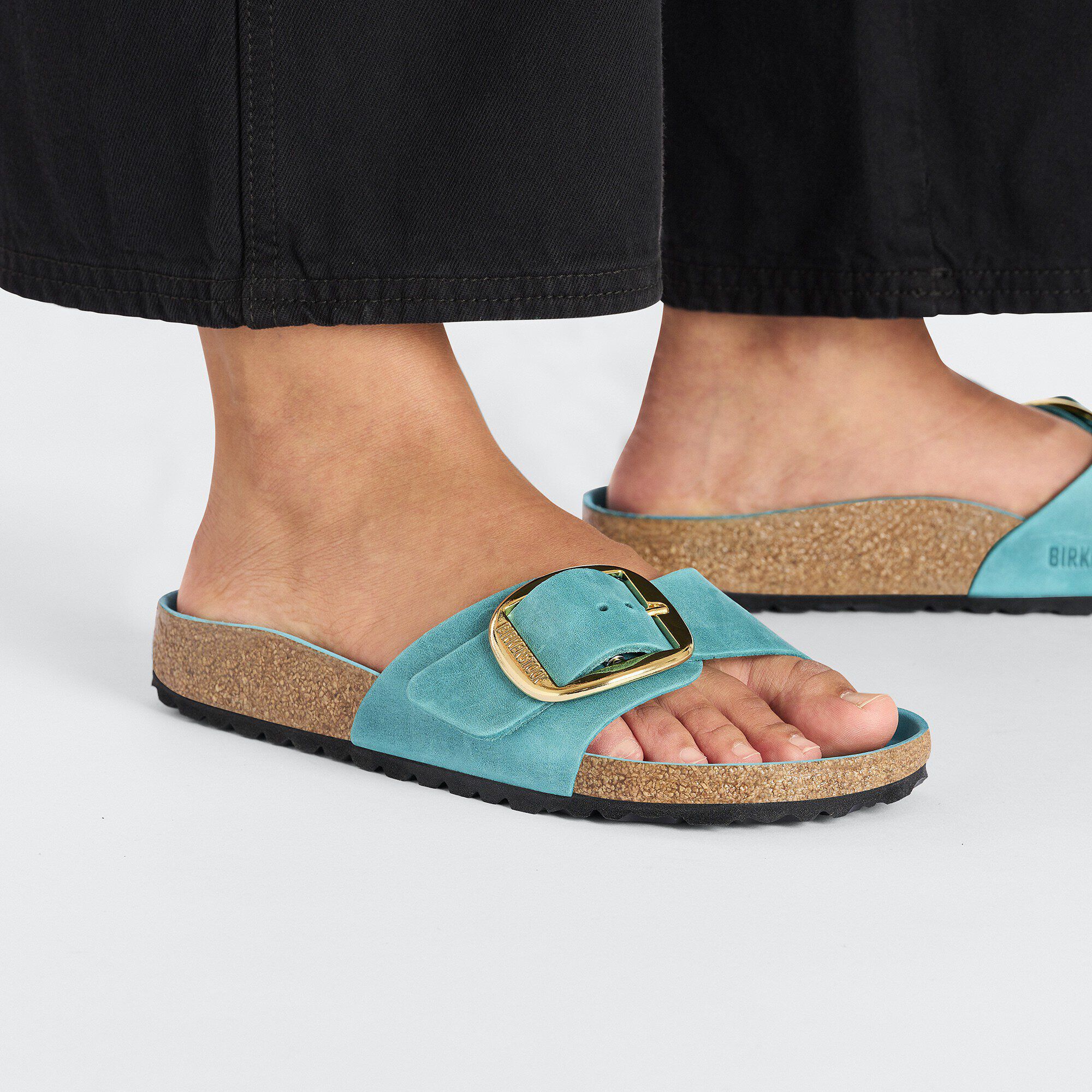 Madrid Big Buckle Natural Leather Oiled Biscay Bay | BIRKENSTOCK