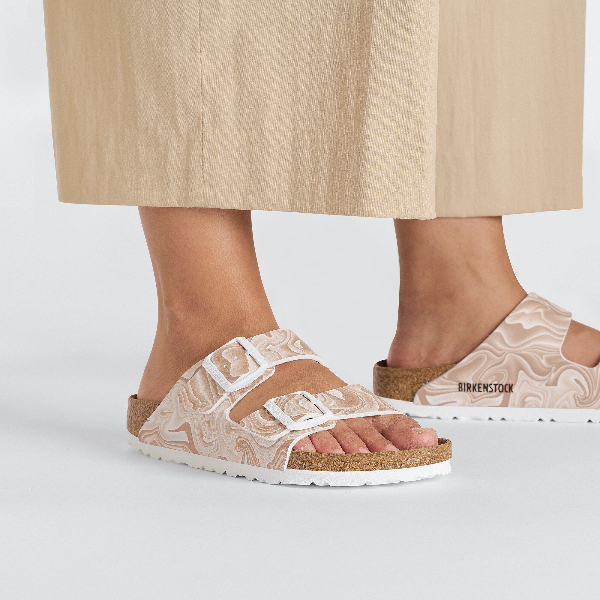 ファッションデザイナー New Birko-Flor Arizona Beige BIRKENSTOCK | アイシャドウ