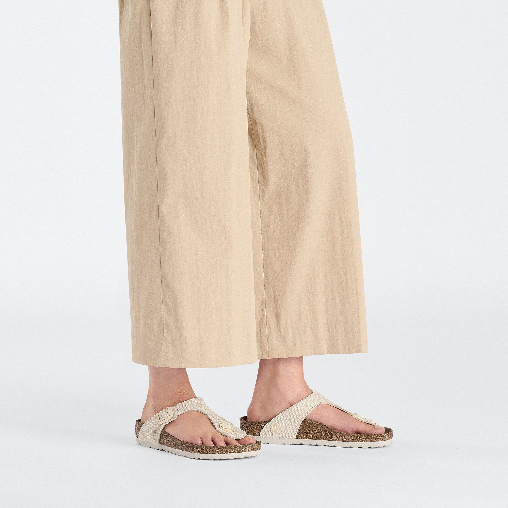 Gizeh Vegan Textile Casual Canvas Eggshell | BIRKENSTOCK