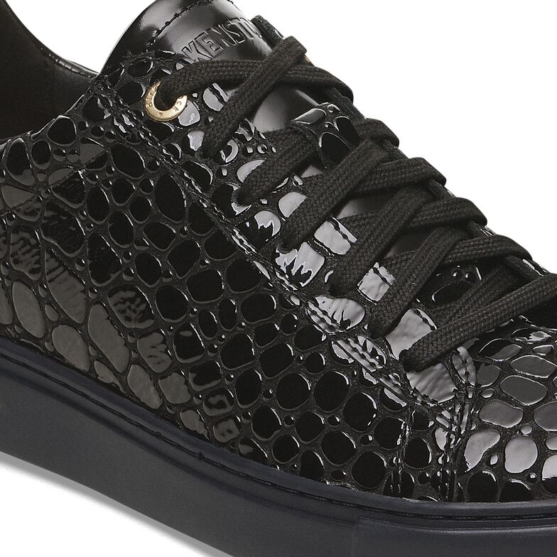 Bend Low Patent Leather Embossed