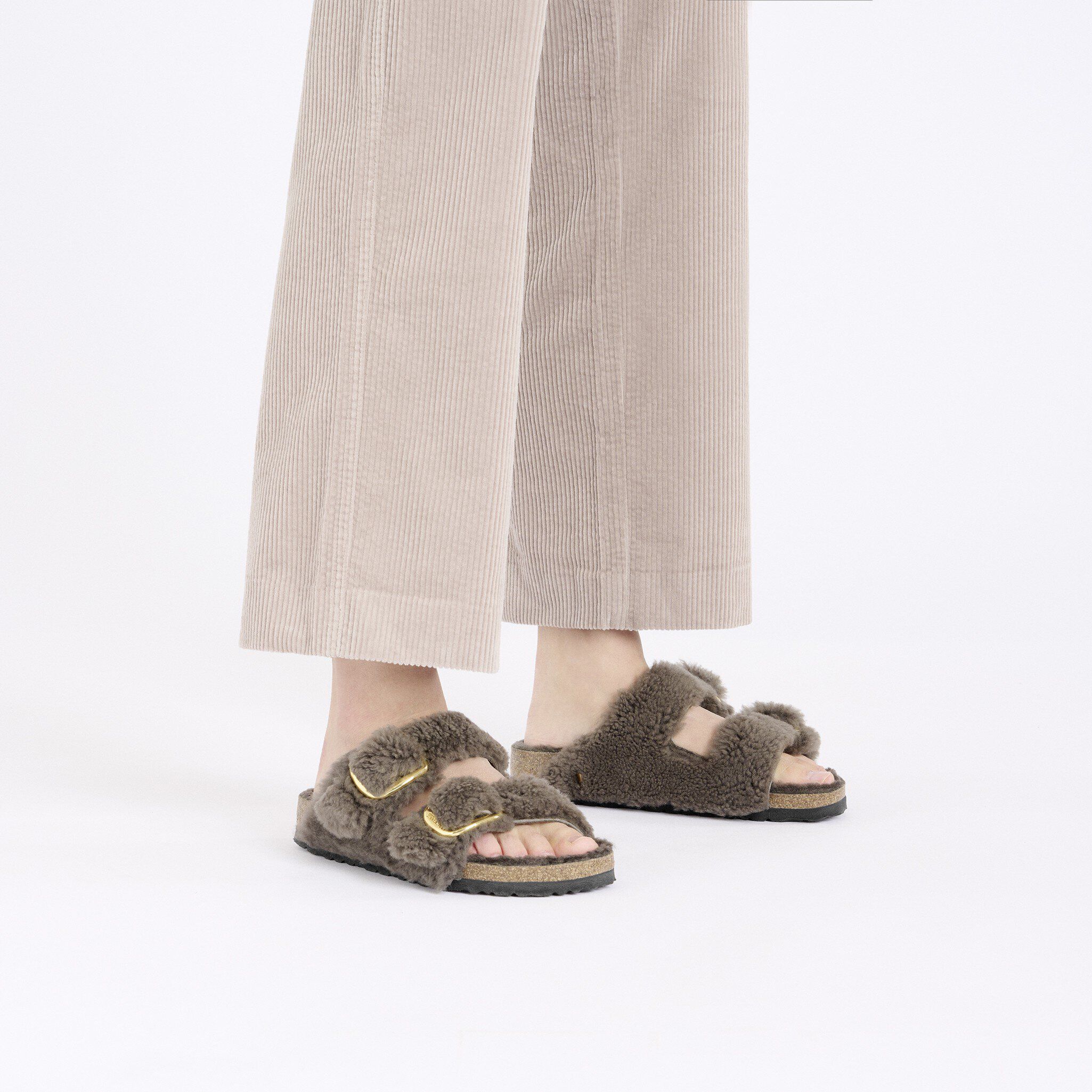 ぽー　ビルケンシュトック  ARIZONA ボア　テディーリベット Arizona Big Buckle Shearling Concrete Gray | BIRKENSTOCK