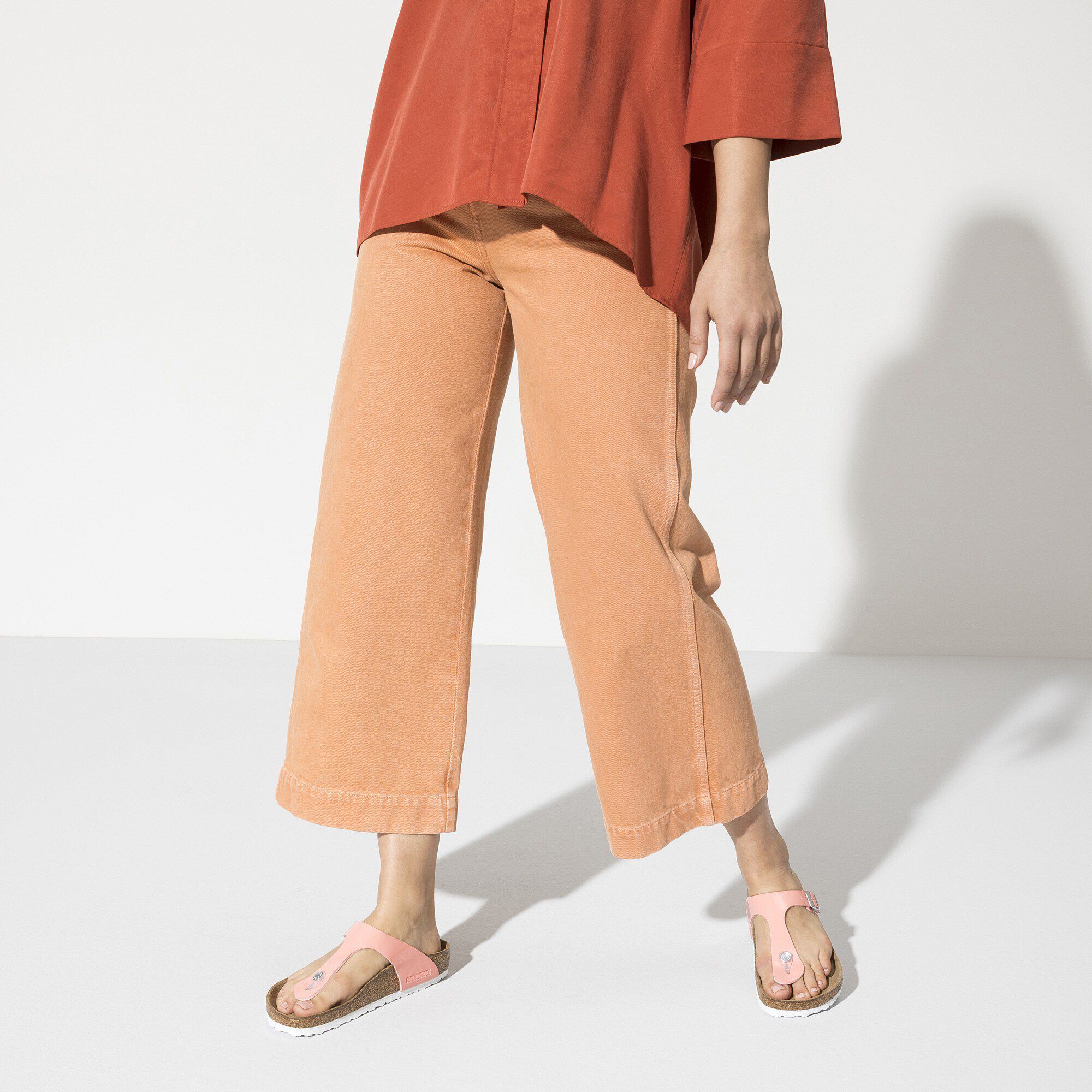 birkenstock gizeh coral