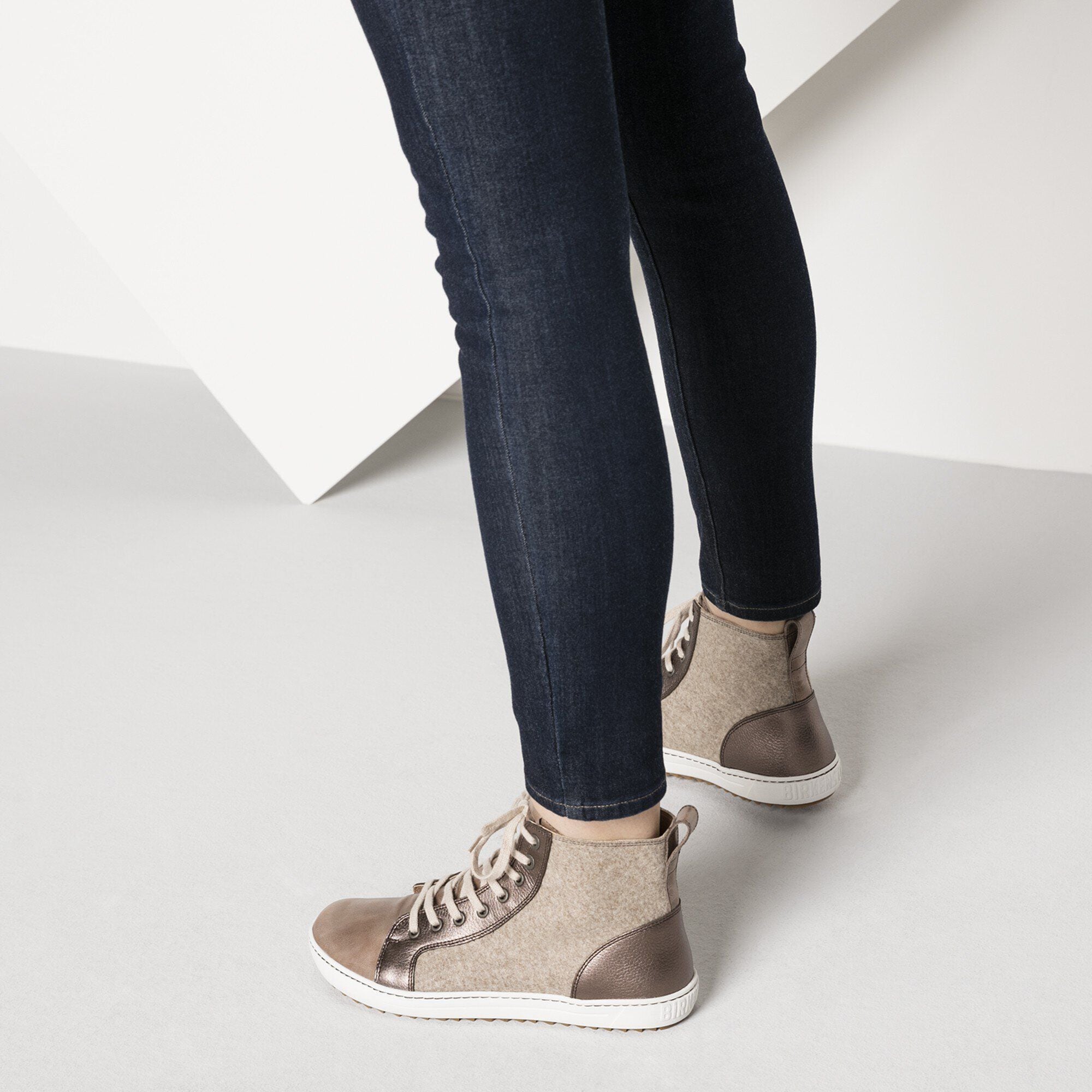 Birkenstock bartlett brown hotsell