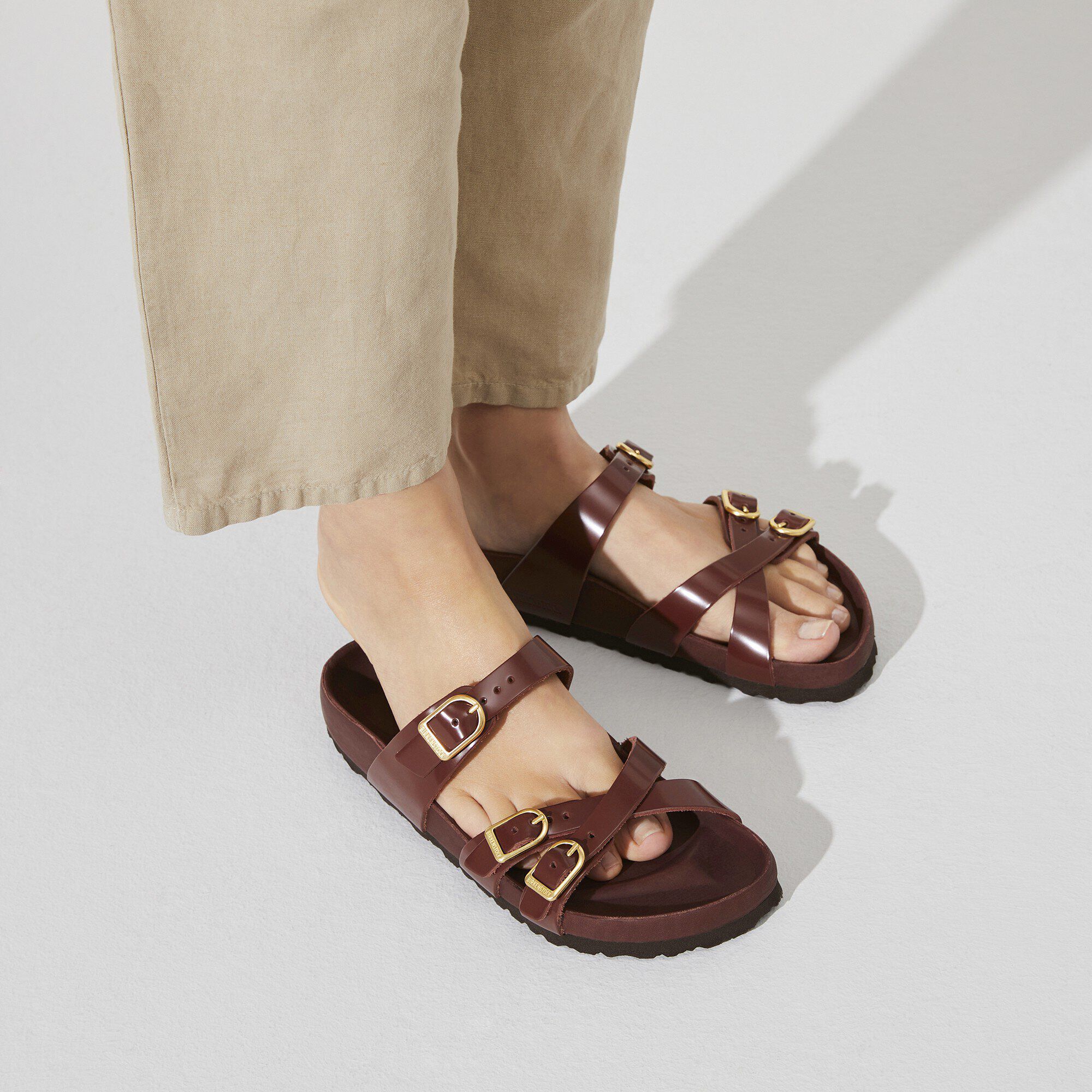 Patent leather birkenstock hot sale sandals