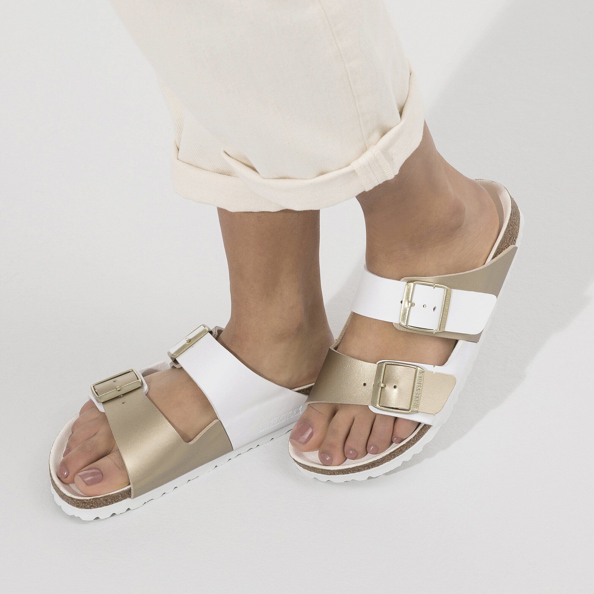 Birkenstock arizona hotsell white gold buckle