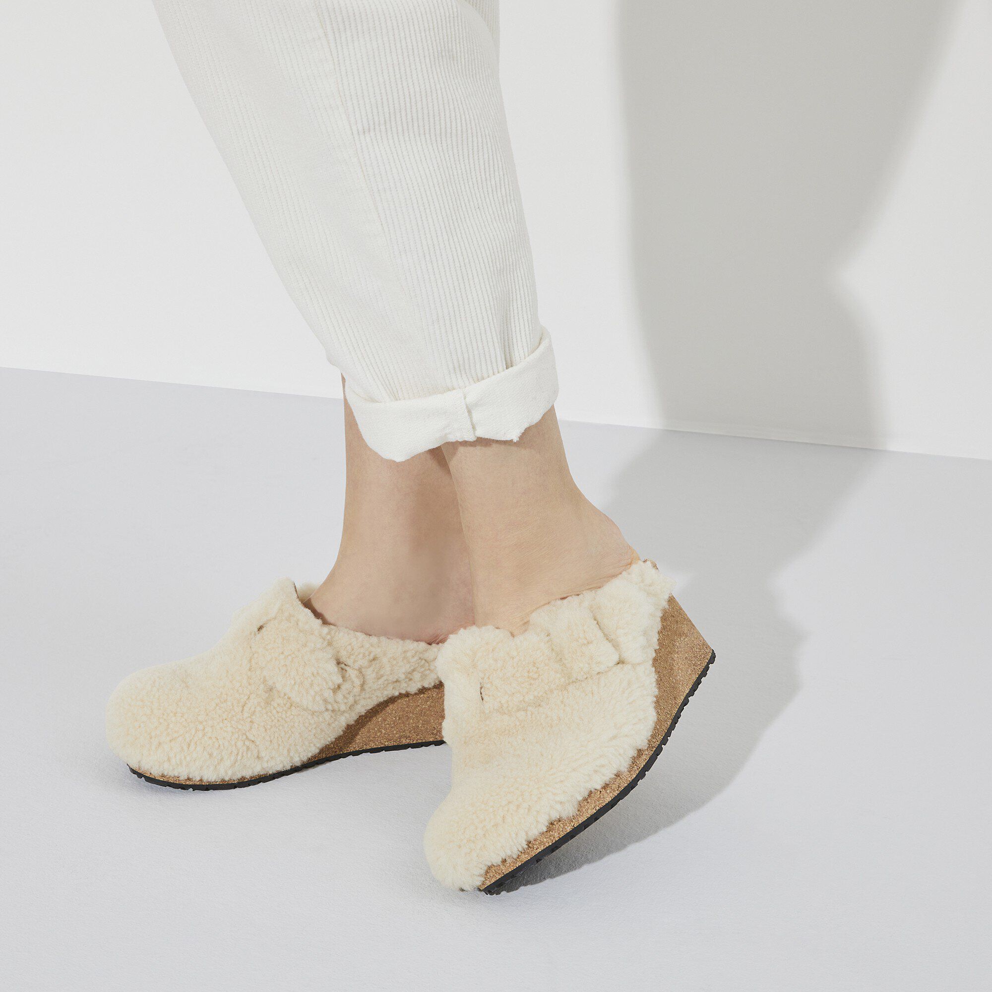 Fanny slippers hot sale