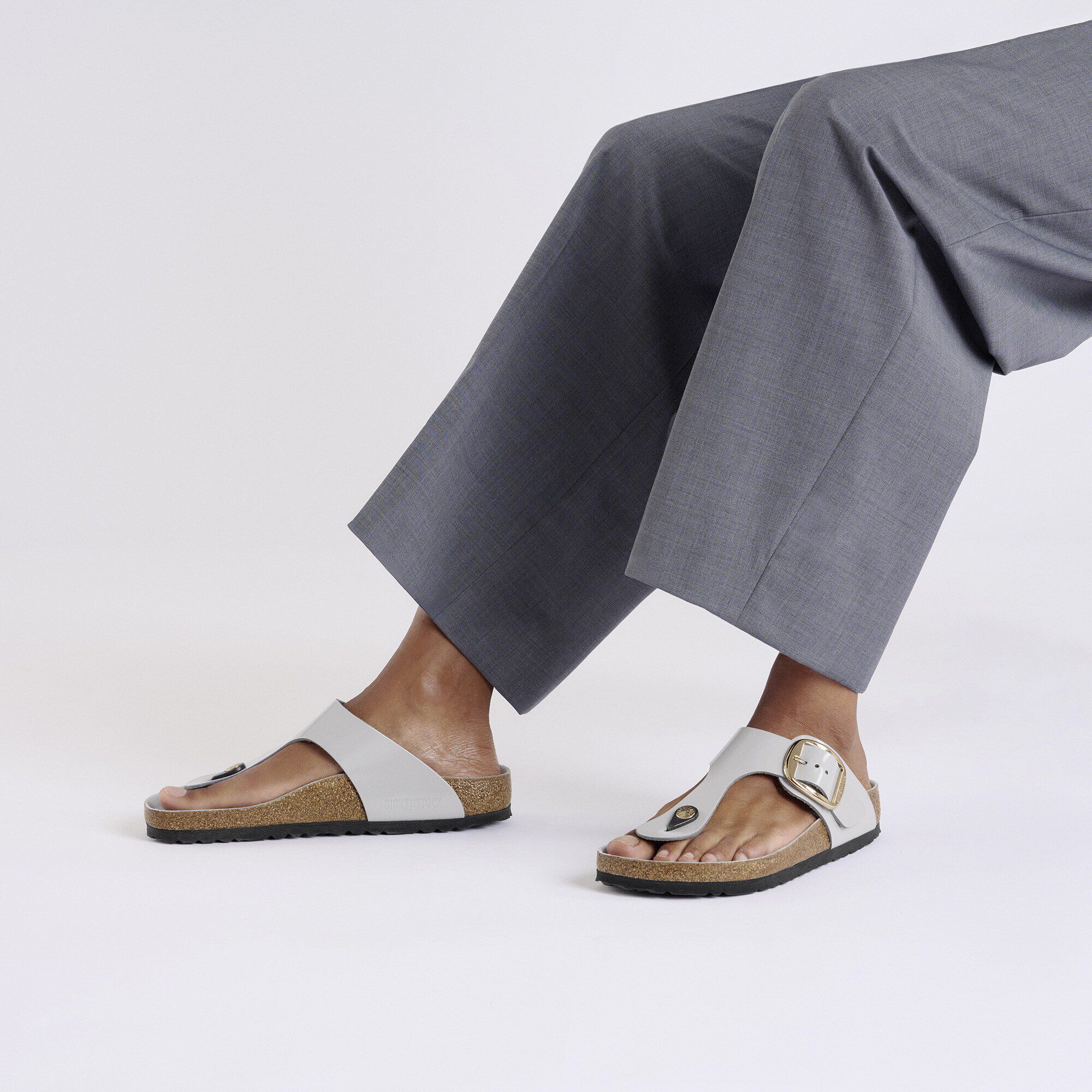 Gizeh Big Buckle Natural Leather Patent High-Shine Stone