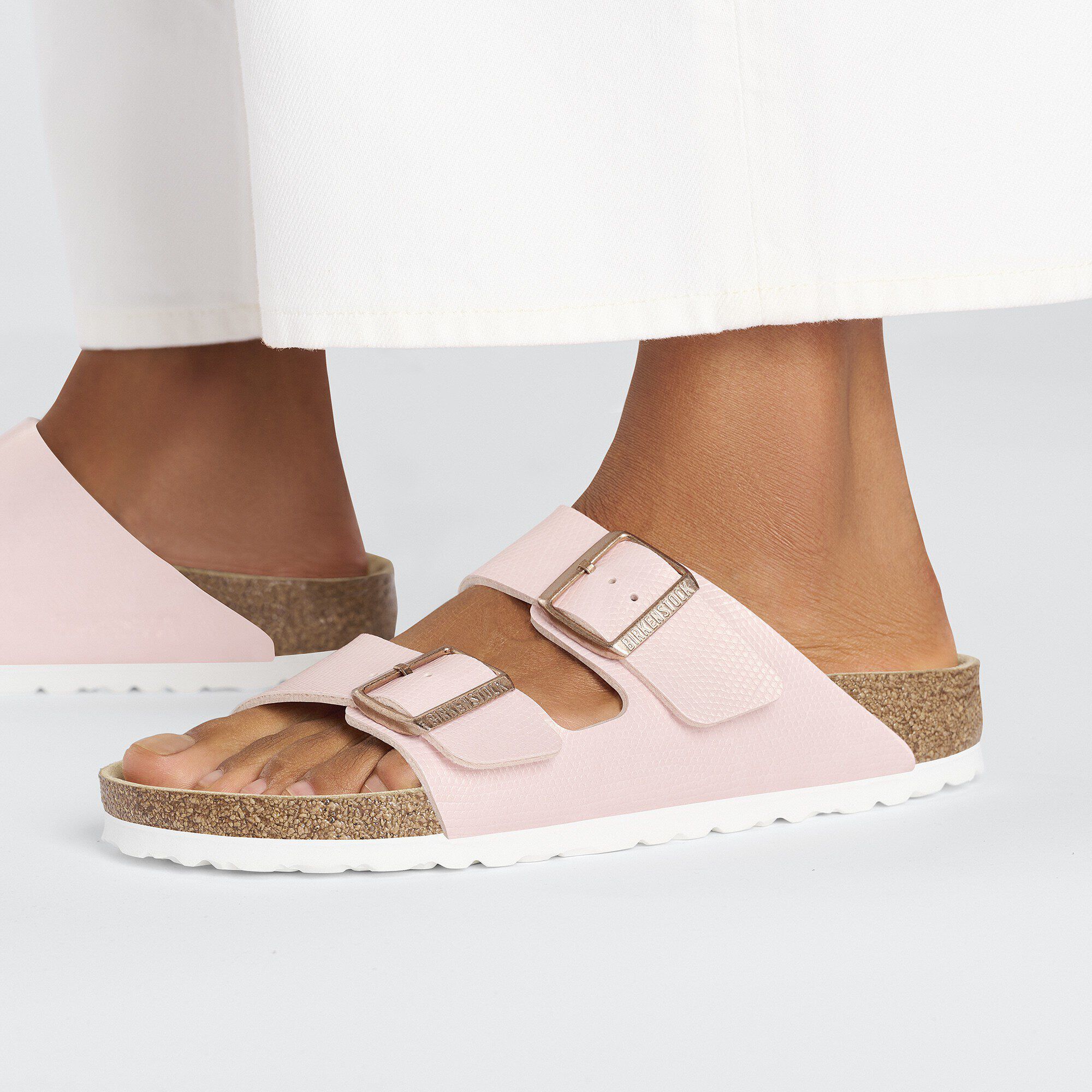 Arizona Birko-Flor Embossed Shiny Light Rose | BIRKENSTOCK