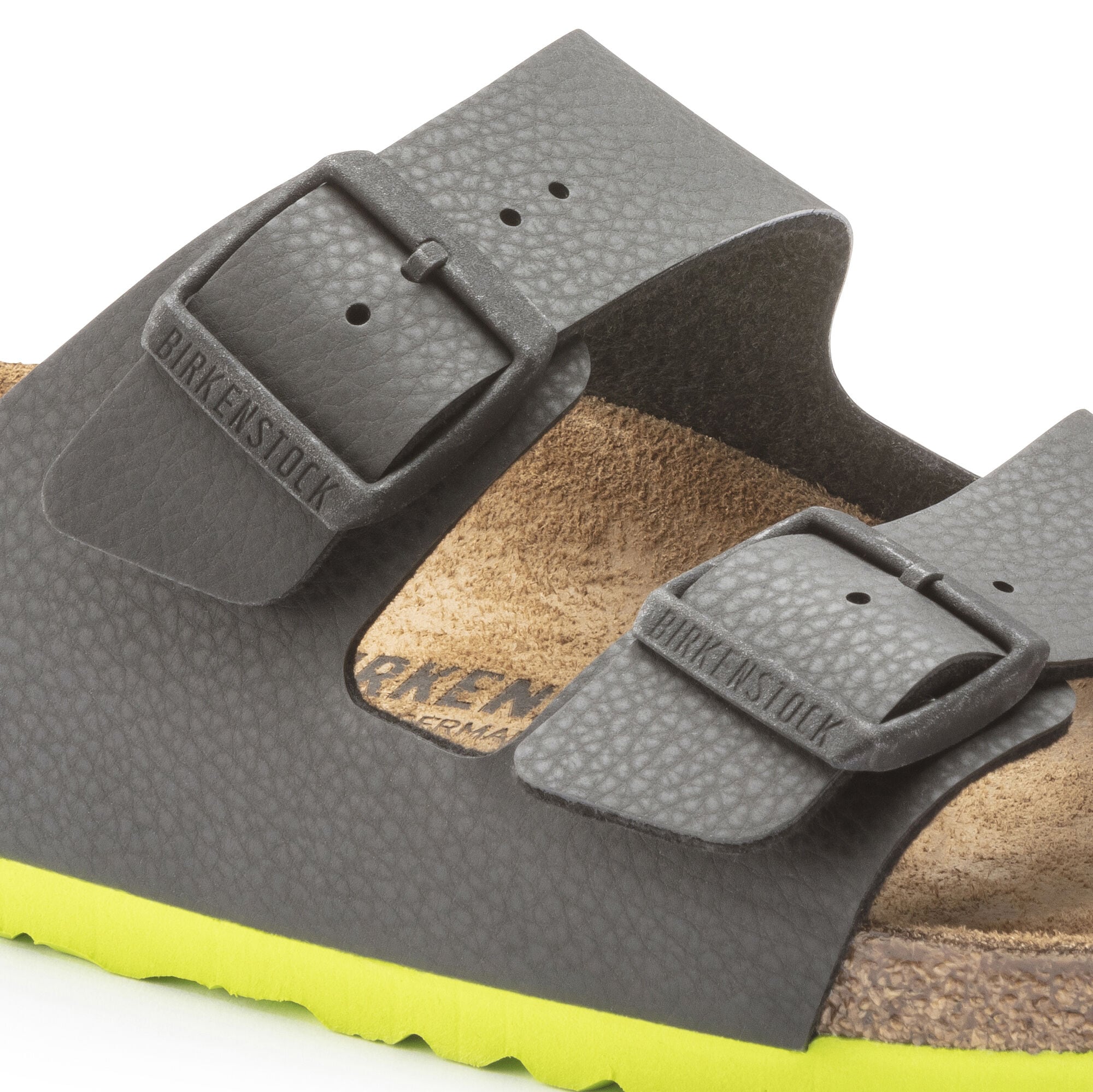Birkenstock arizona desert soil black top