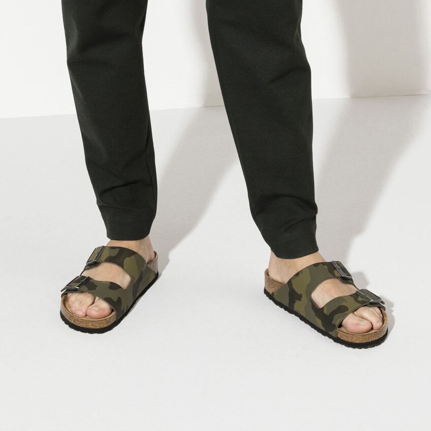 lantano Peligro secuencia Arizona Soft Footbed Birko-Flor Desert Soil Camouflage Green | BIRKENSTOCK
