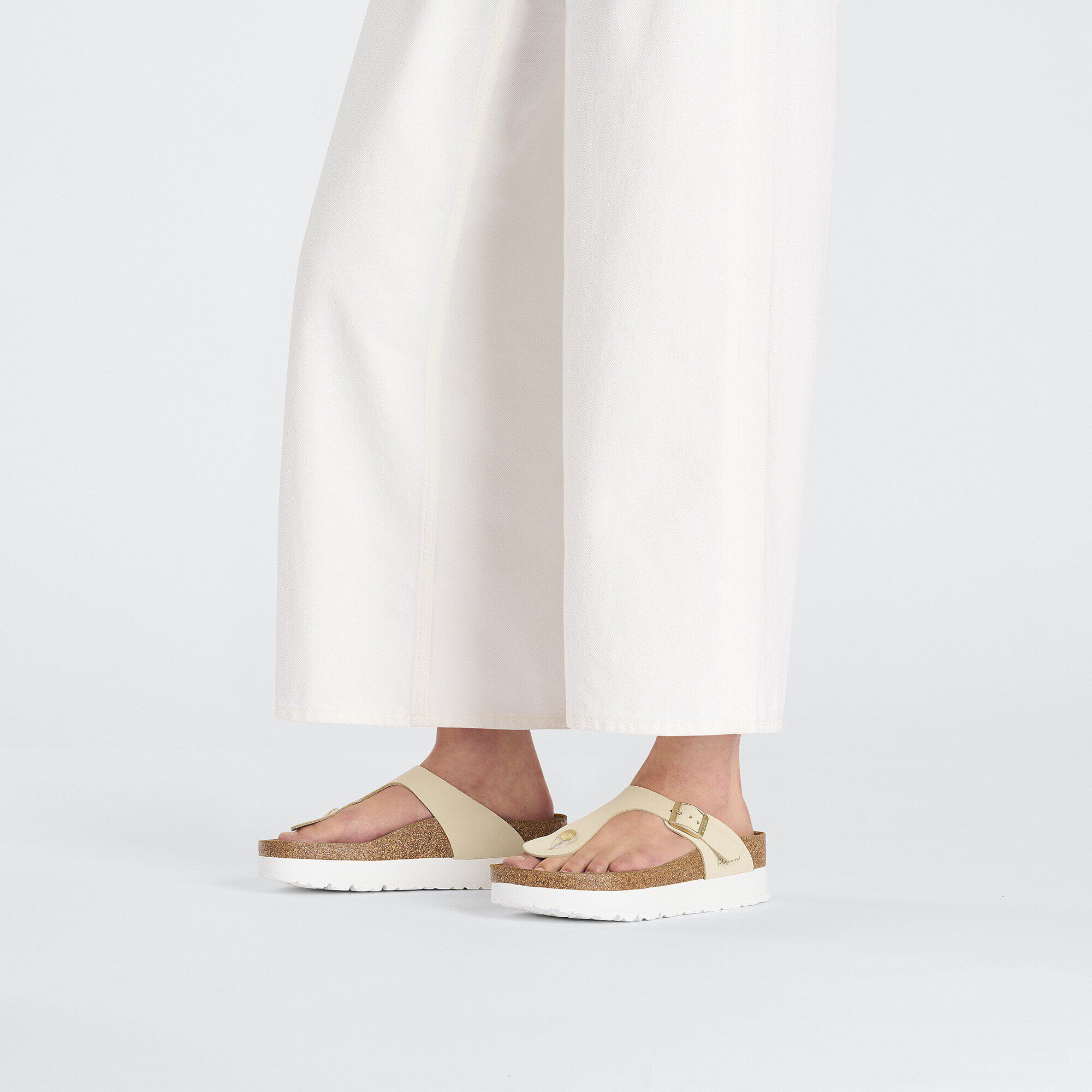 Gizeh Flex Platform Nubuck Leather Ecru BIRKENSTOCK