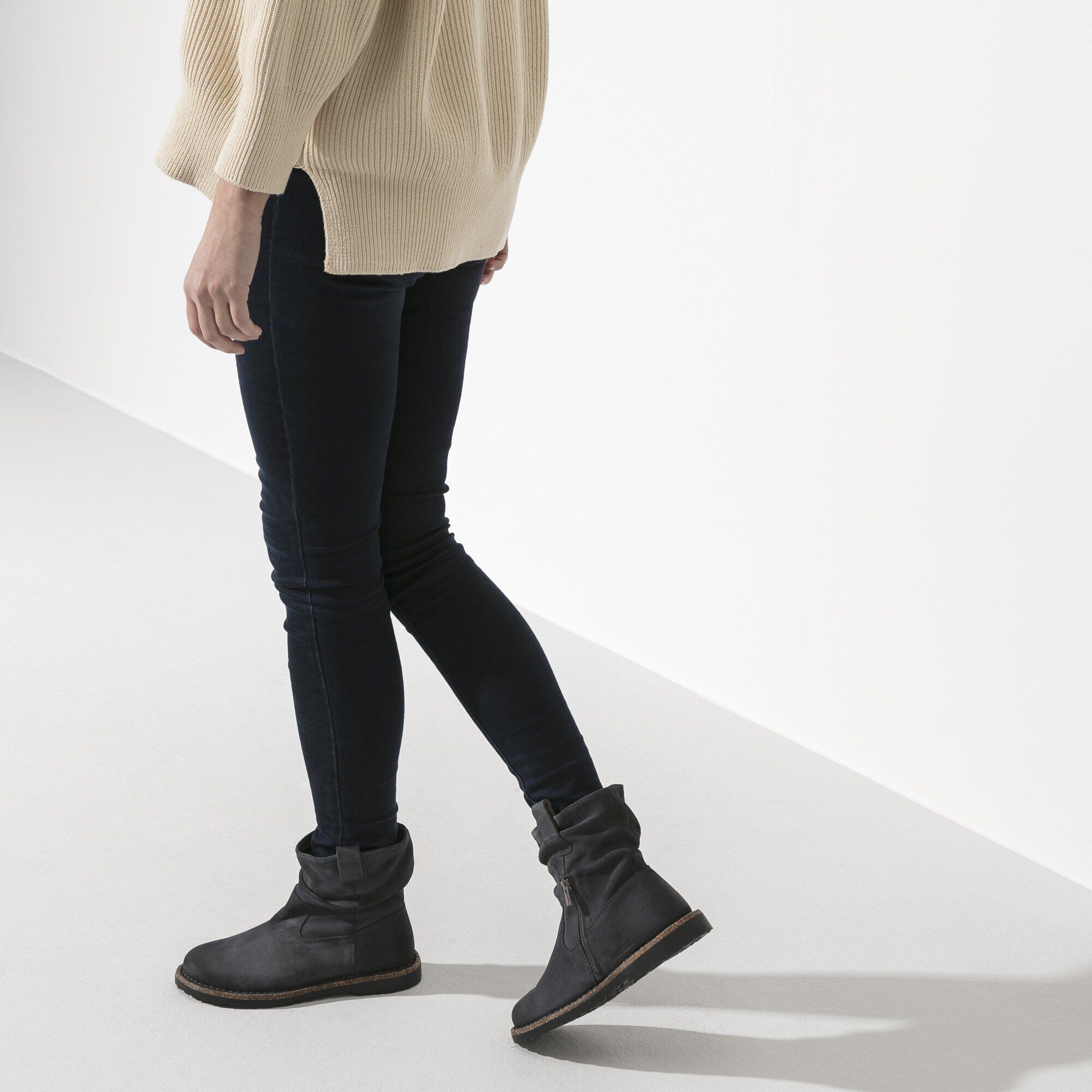 Luton Suede Leather Graphite Hydrophobic