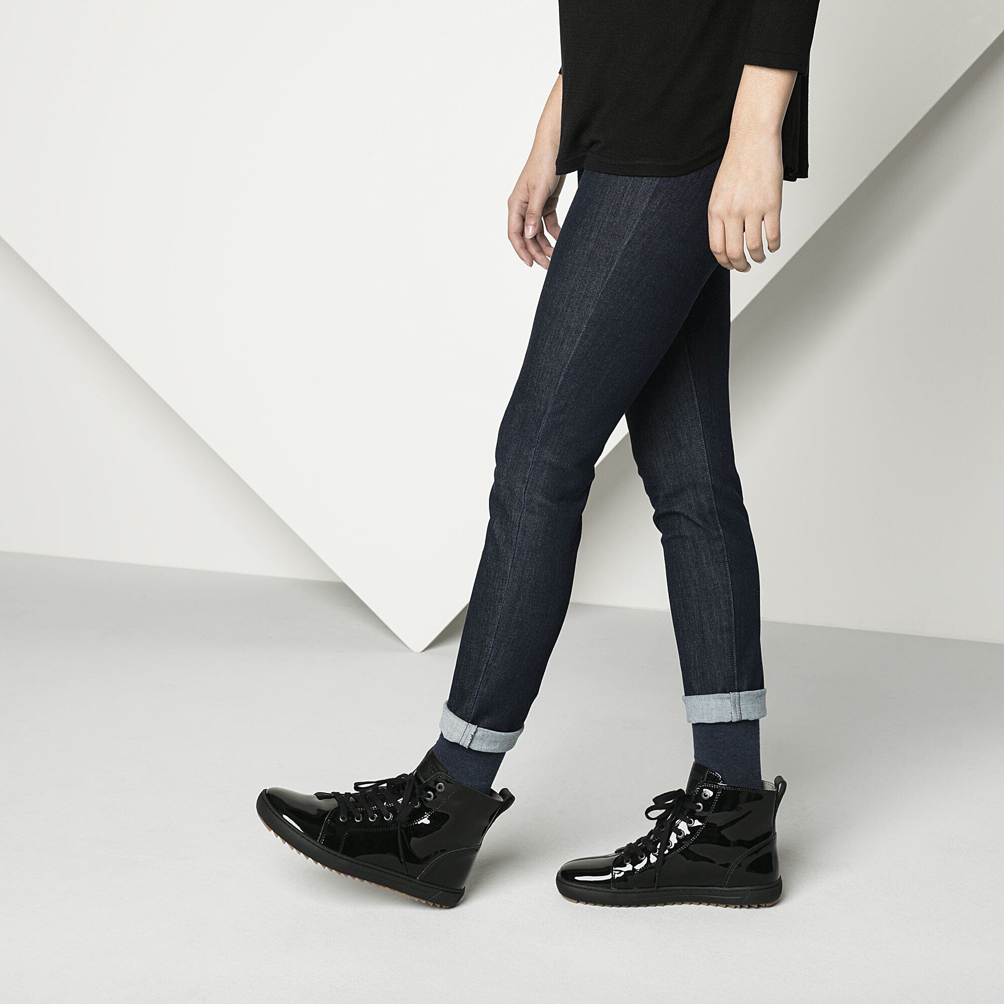 Bartlett Embossed Leather Patent Black