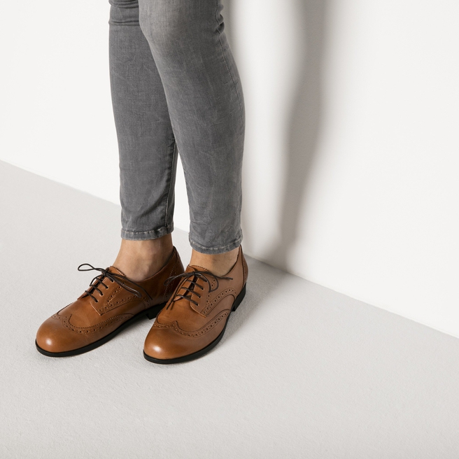 Laramie Low Natural Leather