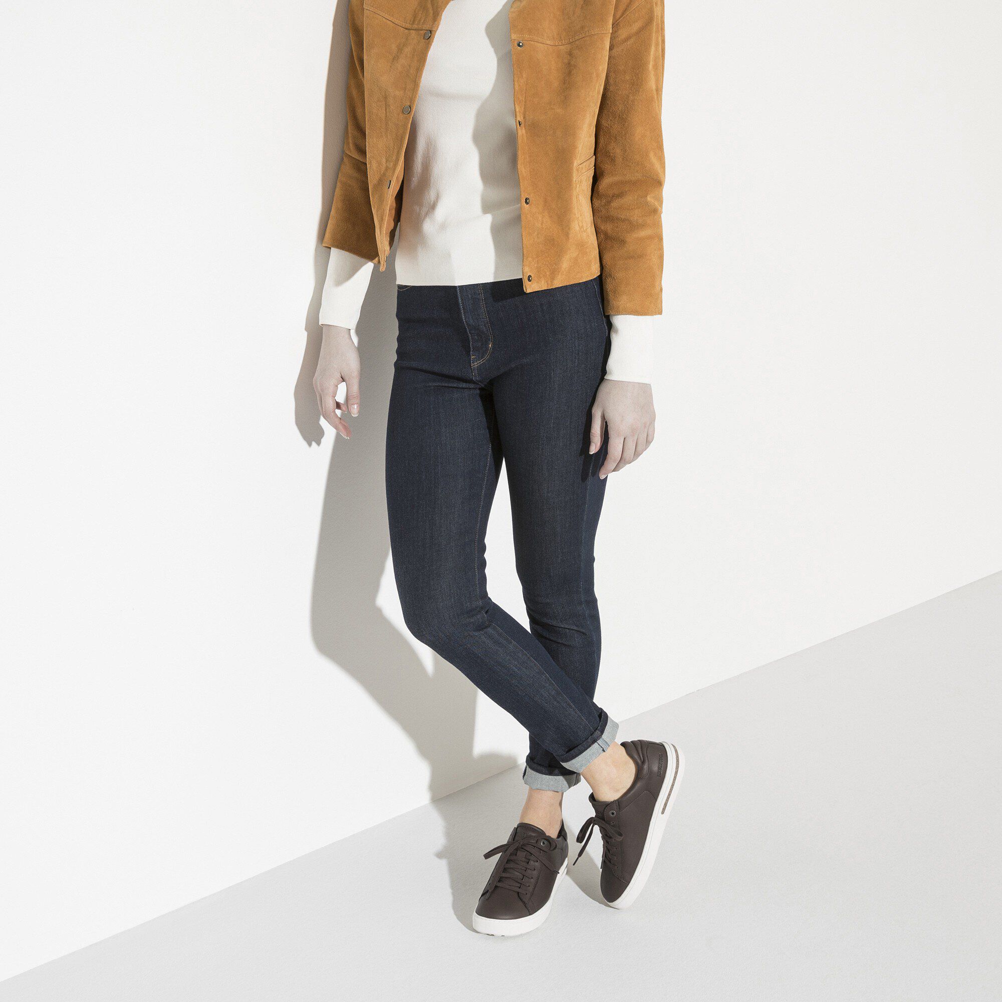 Bend Low Natural Leather