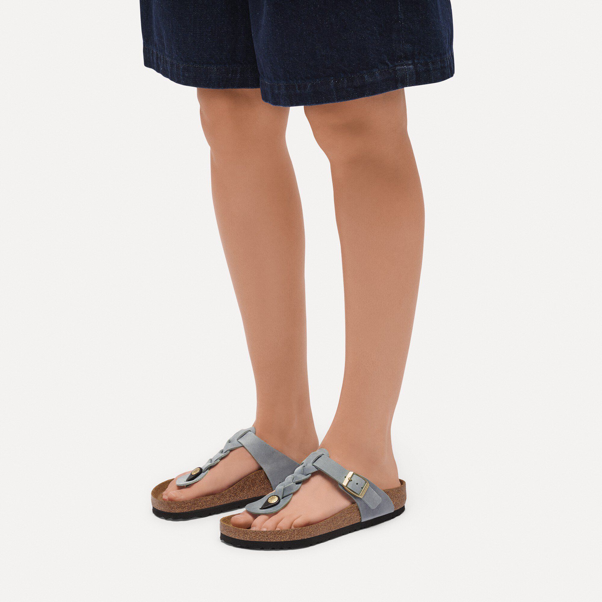 Gizeh Braided Natural Leather Oiled with a female model