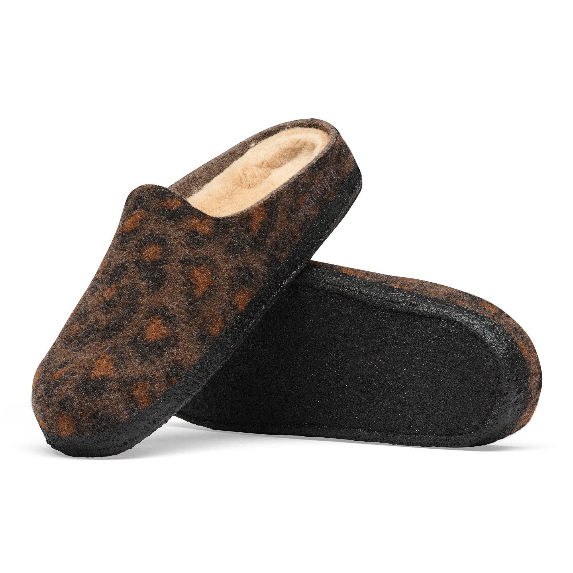   with outer sole details