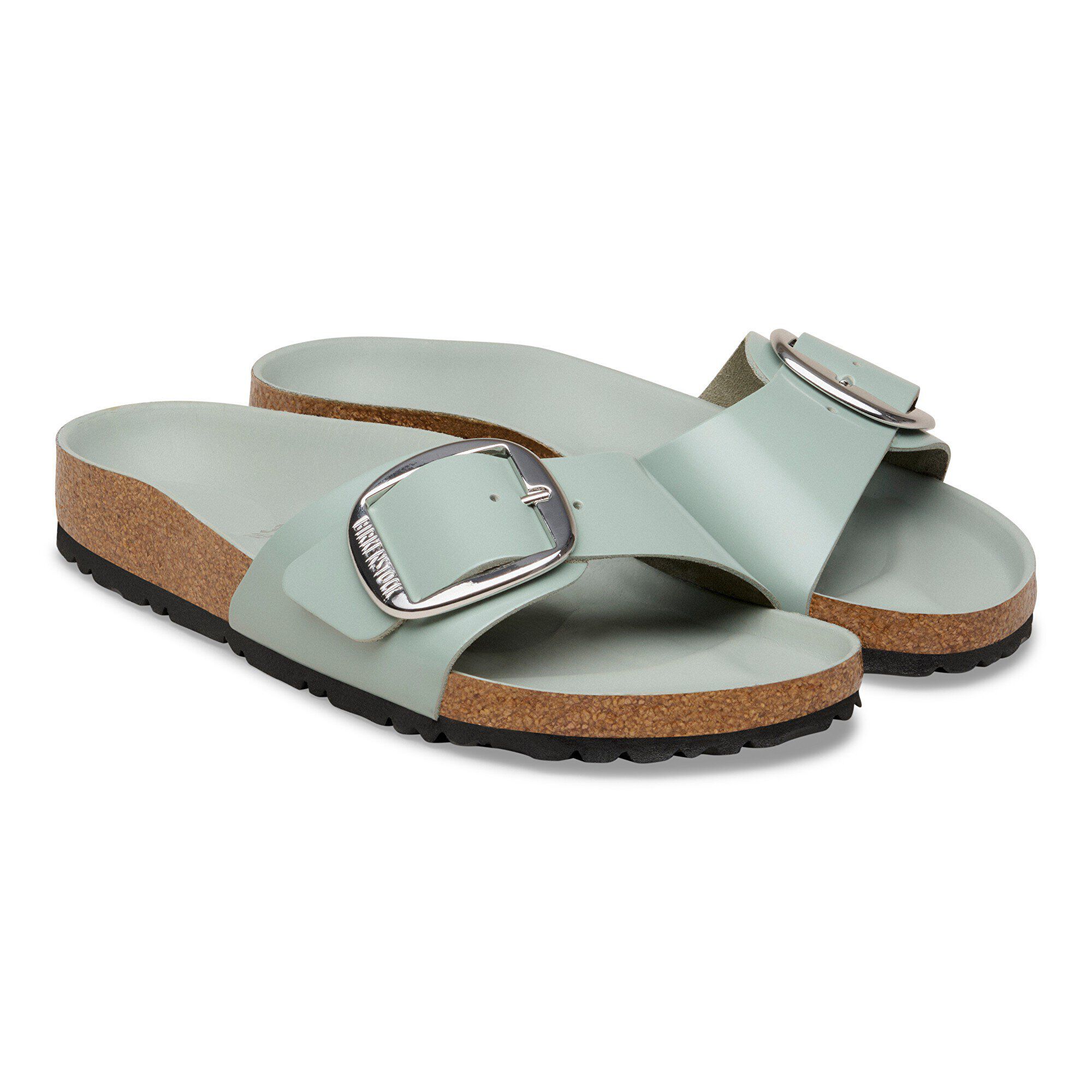 Madrid Big Buckle Naturleder Lack - shown as a pair