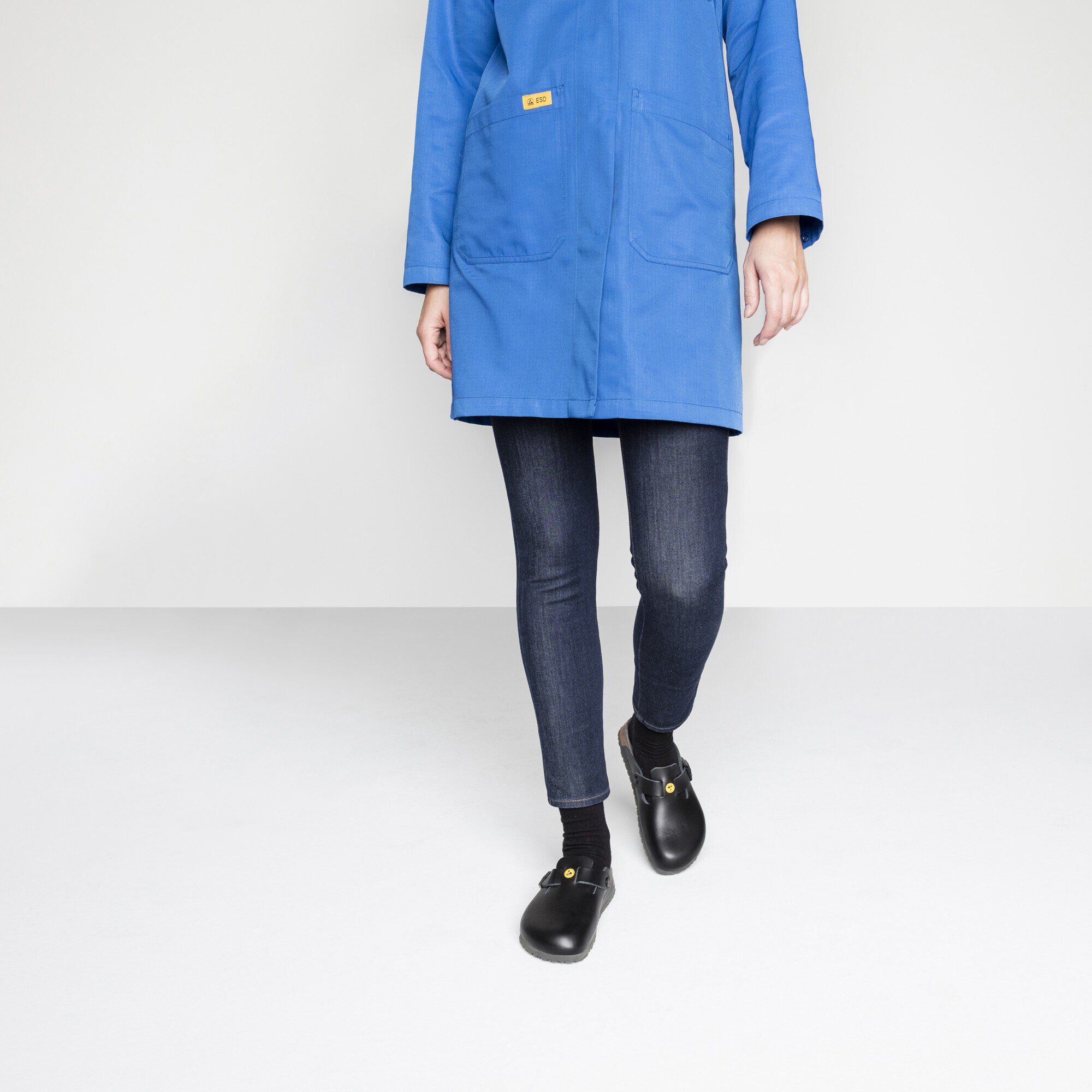 Boston ESD Term&eacute;szetes bőr Close-up view showing material detail