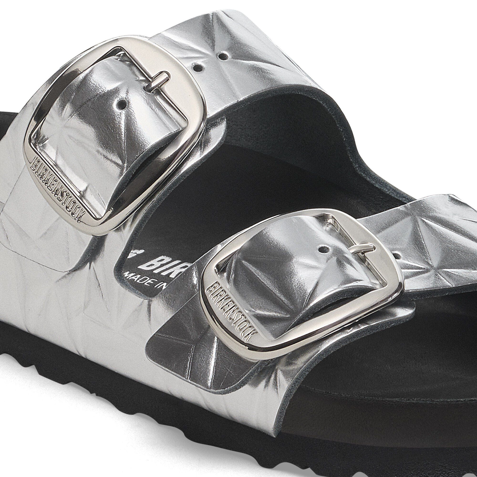 Arizona Big Buckle Natural Leather in Color Silver | BIRKENSTOCK Oman
