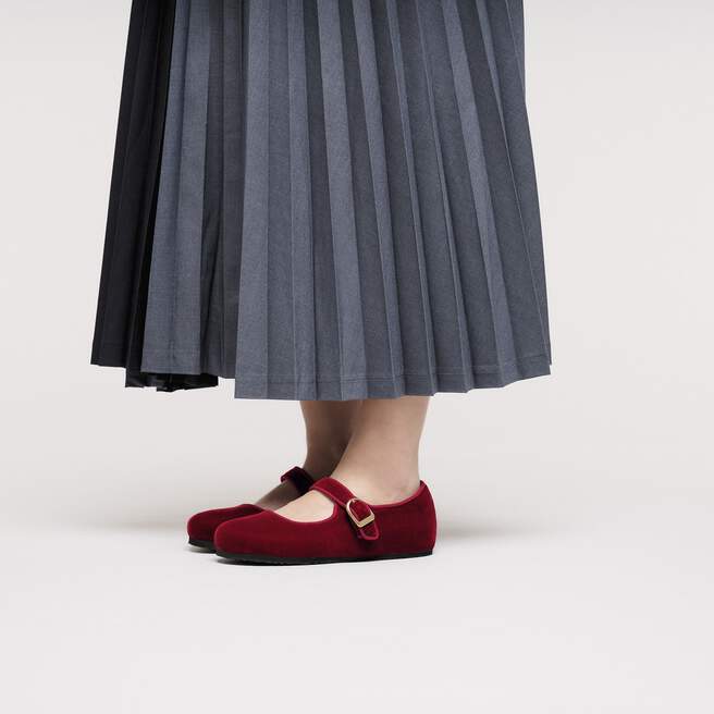 Santa Clarita Velvet