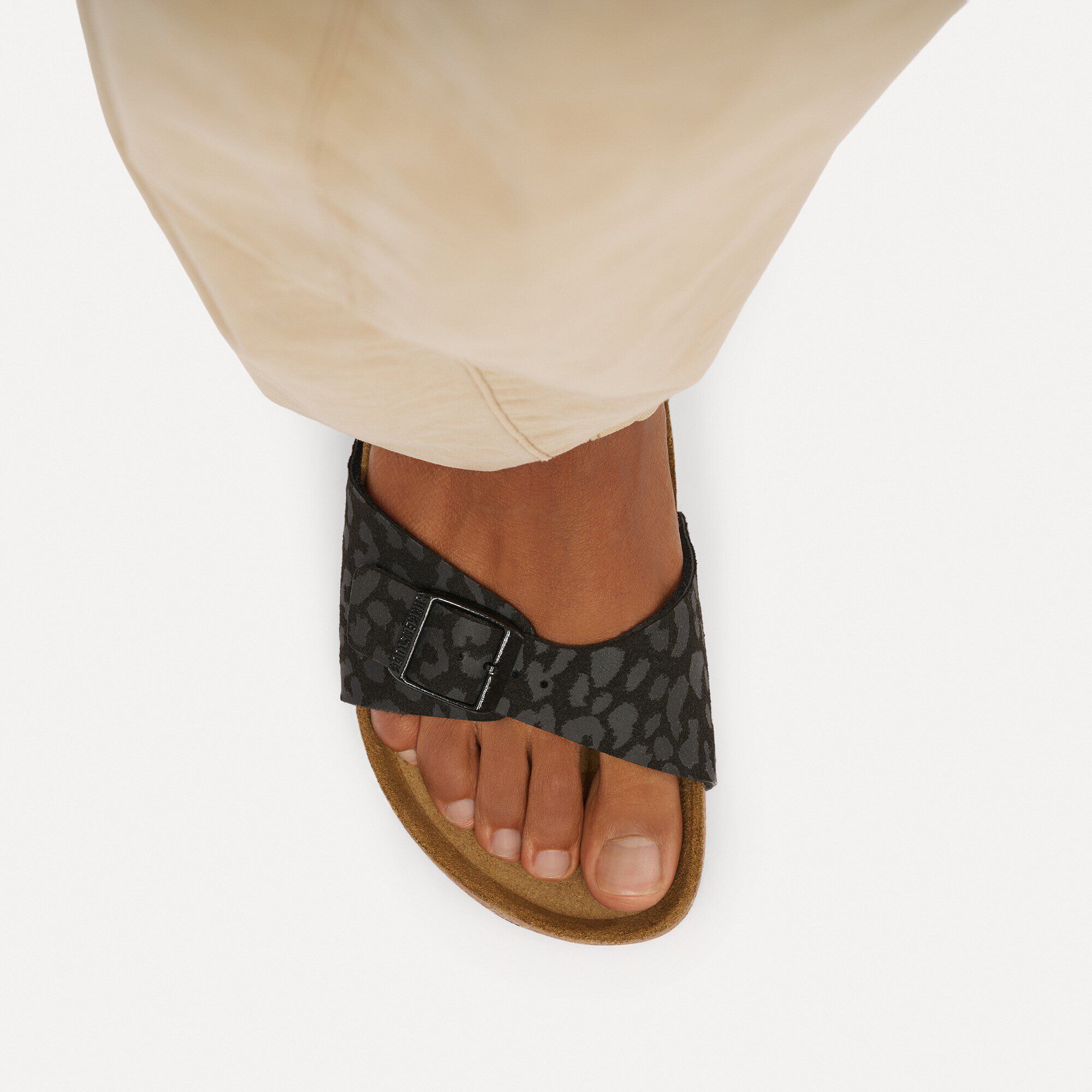   Close-up with a female model