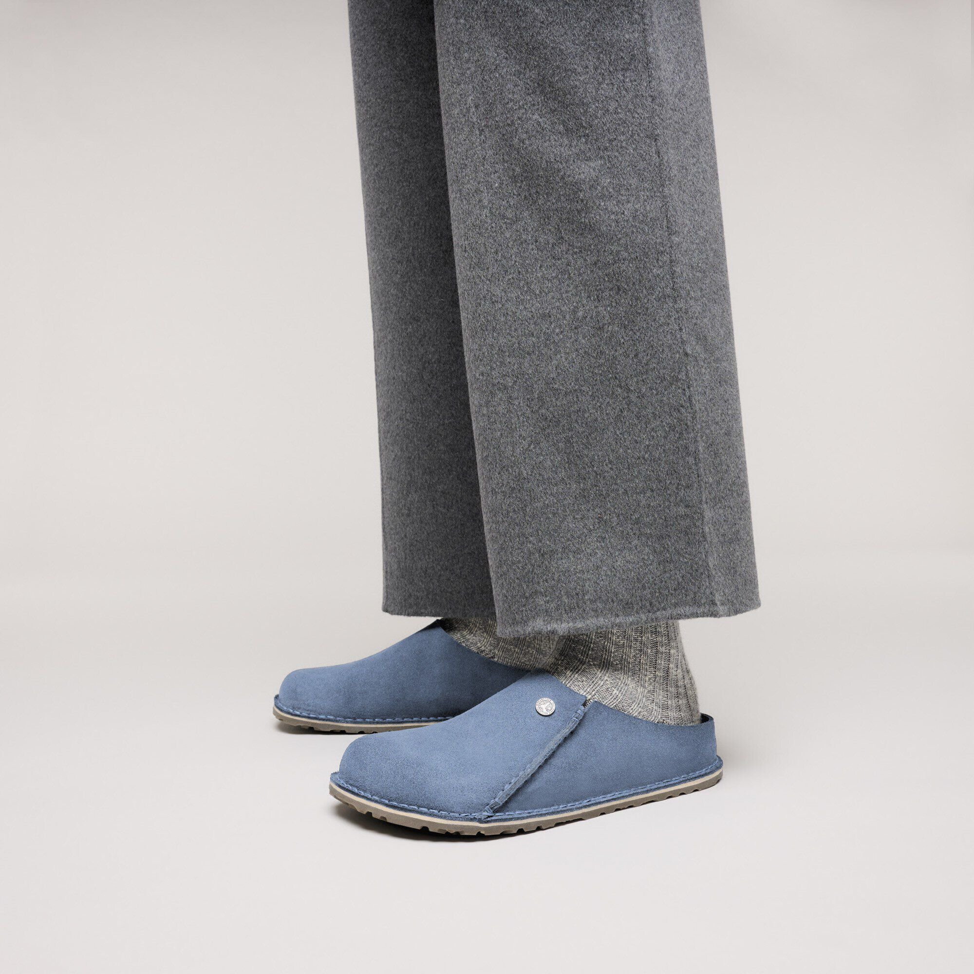 Zermatt Premium Su&egrave;de with a male model