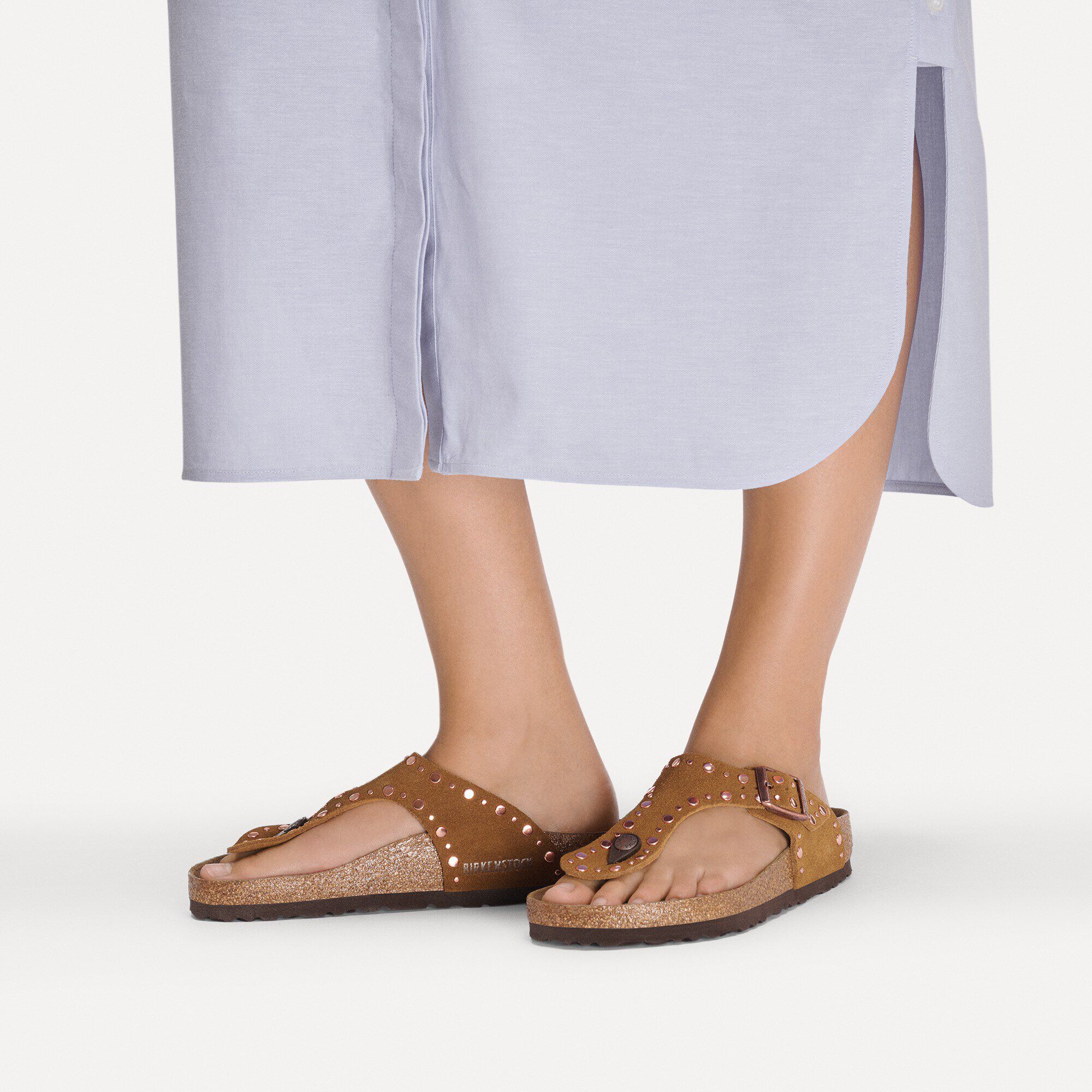 جيزة جلد سويدي with a female model