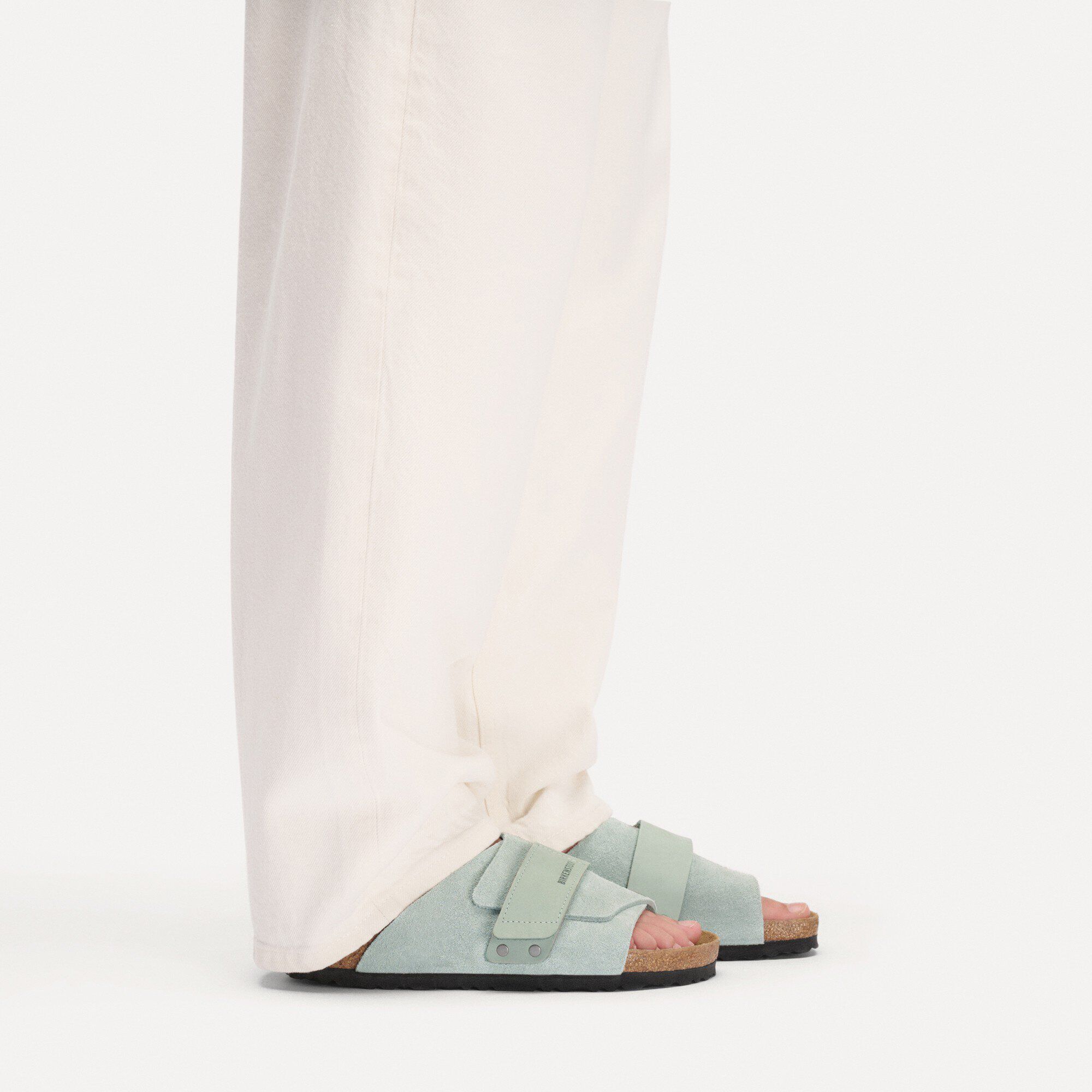 Kyoto Nubuck/Suede Leather with a female model