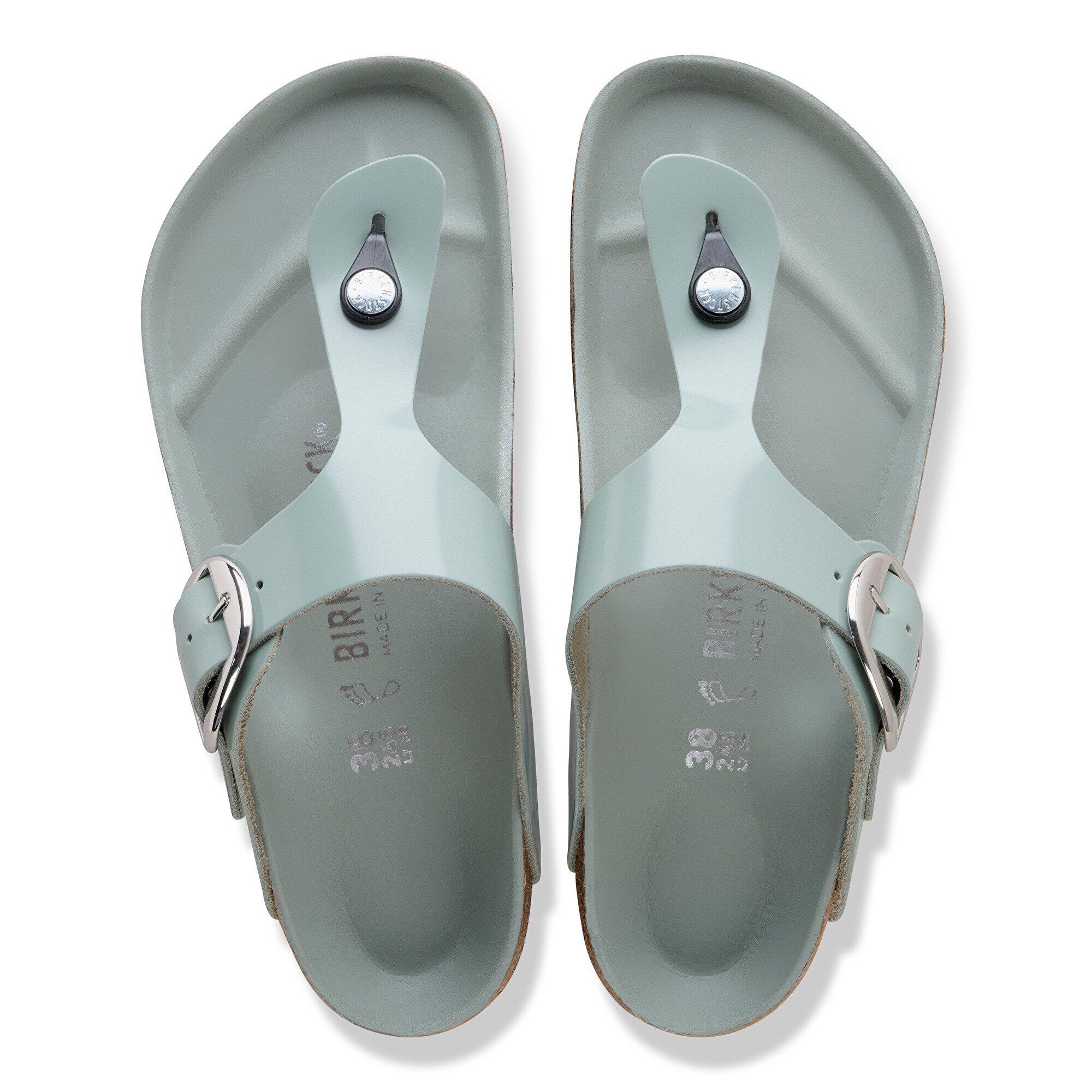 Gizeh Big Buckle Pelle naturale vernice - a top view