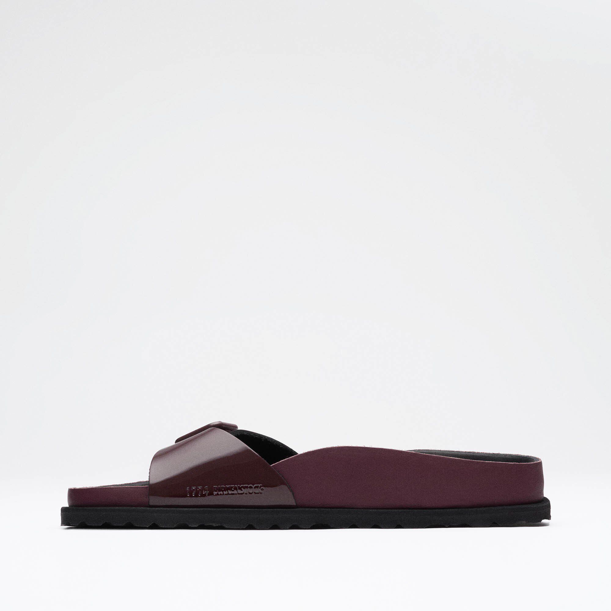 1774 Madrid Leather Geprent lakleer