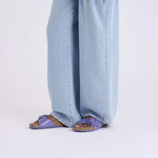 Madrid Big Buckle Envernizado Couro Natural Madrid Big Buckle Envernizado Couro Natural